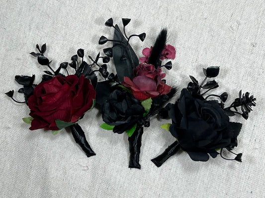 Black Burgundy Boutonniere Groom Black Boutonnières Burgundy Black Groomsmen Gothic Artificial Flowers Boutonnière Halloween Boutonniere