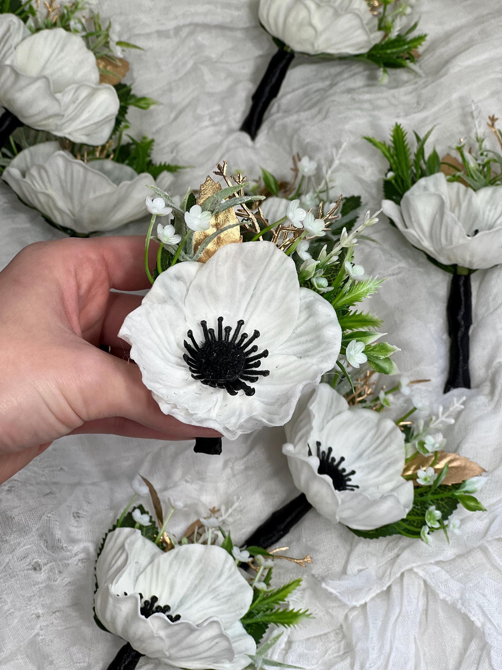 Wedding Anemone Boutonniere Groom Boho Anemone Boutonnières Groomsmen White Boutonnière Anemone Groom Ivory Artificial Flowers