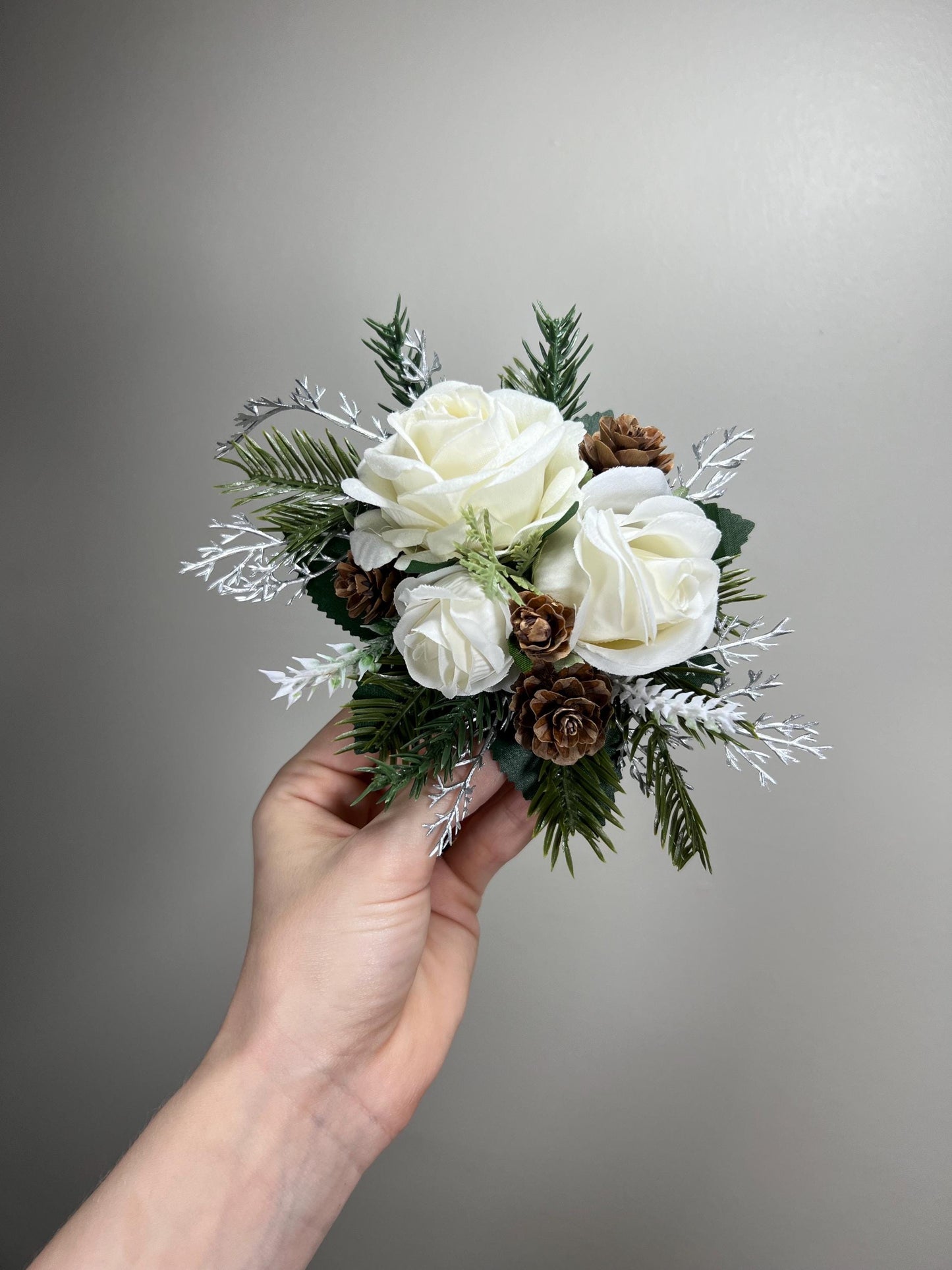Christmas Cake Decor Wedding White Cake Flower Topper Pine Cone Winter Cake Decoration Silver Christmas White Pine Arrificial Flowers