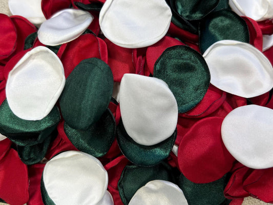 Christmas Petals Green White Red Petals Wedding Decor Flower Girl Petals Emerald Green Aisle Decor Flower Petals Red Green Decor Confetti