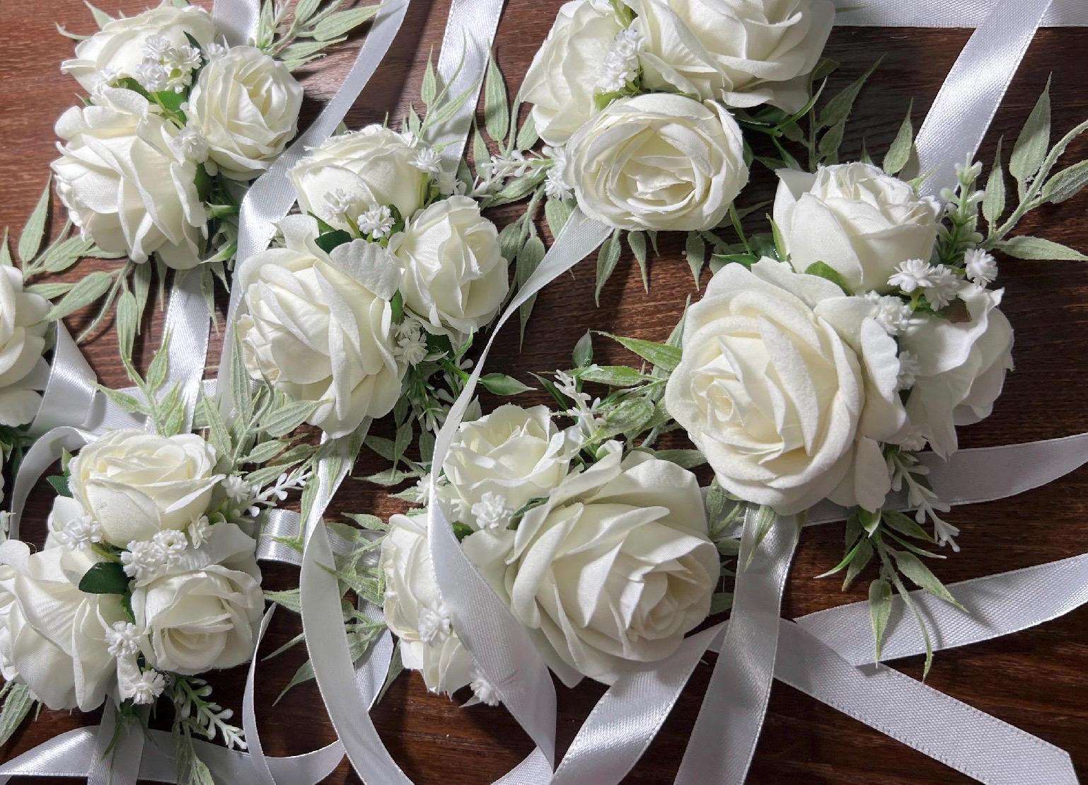 White Wedding Corsage Ivory Classic Wrist Pin-on Bridesmaids Prom Décor Mom Accessories Artificial Flower Baby's Breath DUP