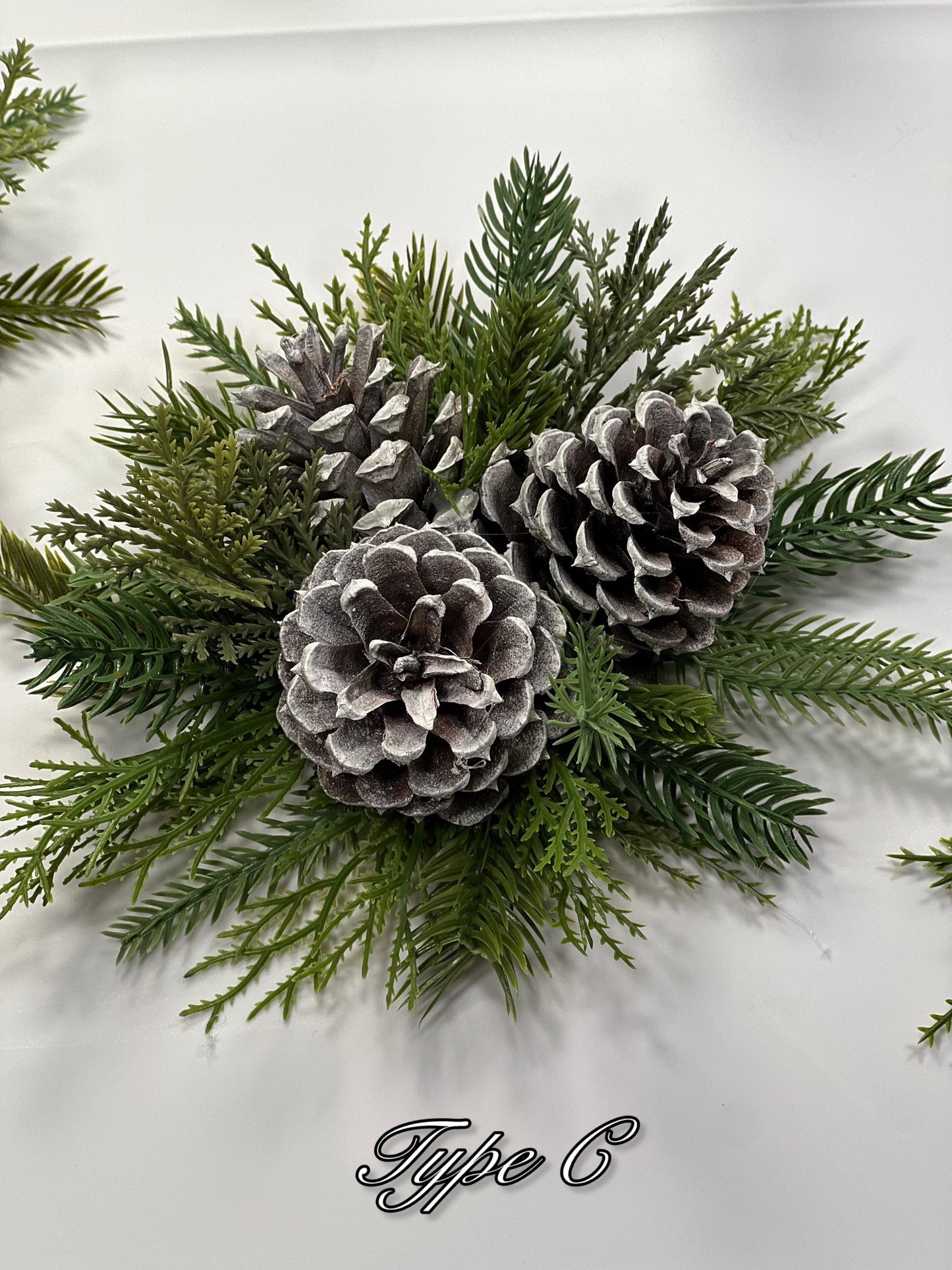 Mini Christmas Centerpiece Wedding Pine Cones Winter Decor Rustic Table Arrangement Party Decoration Small Evergreen Artificial Pine Tree