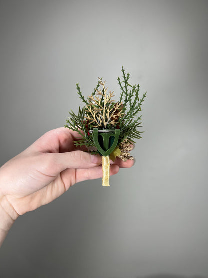 Christmas Boutonniere Wedding White Groom Boutonnières Winter Groomsmen Gold Pine Boutonnière Christmas Pine Cone Artificial Flowers