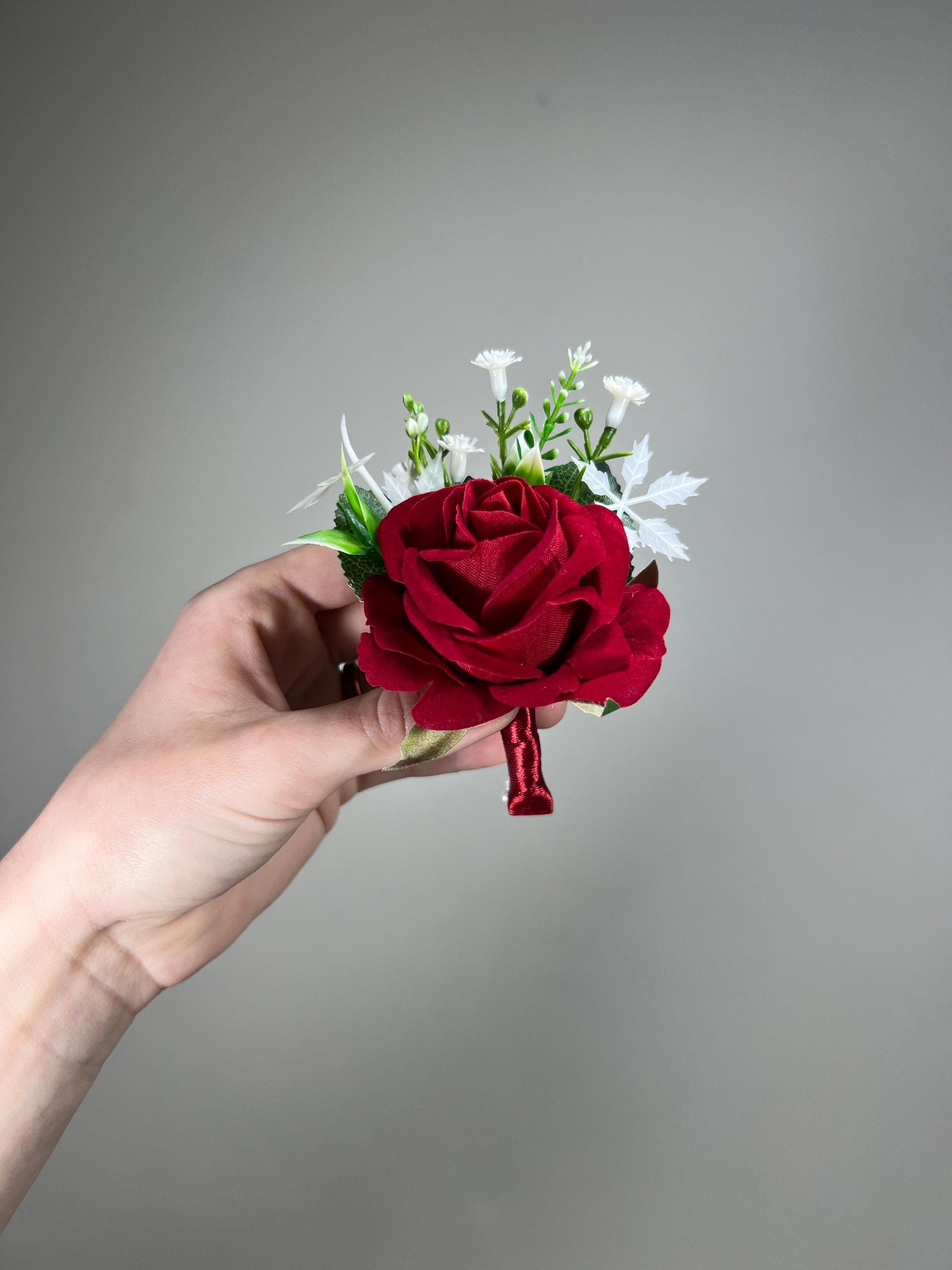 Christmas Boutonnière Wedding Red Boutonniere Groom Dark Red Groomsmen Boutonniere Winter Wedding Christmas Artificial Flower Red Pine Cone