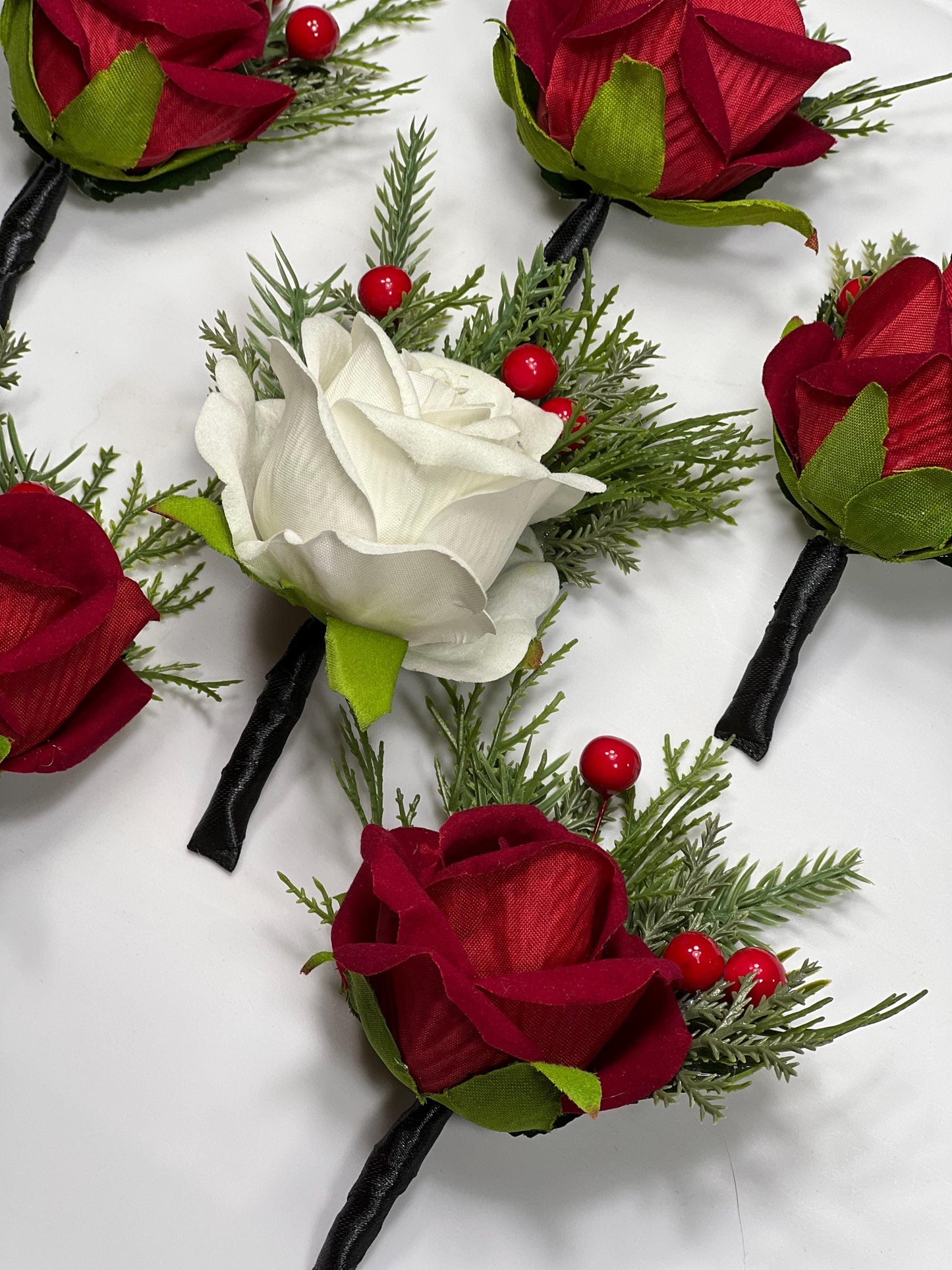 Christmas Boutonniere Wedding Red Boutonniere White Groom Dark Red Groomsmen Boutonniere White Winter Wedding Christmas Corsage