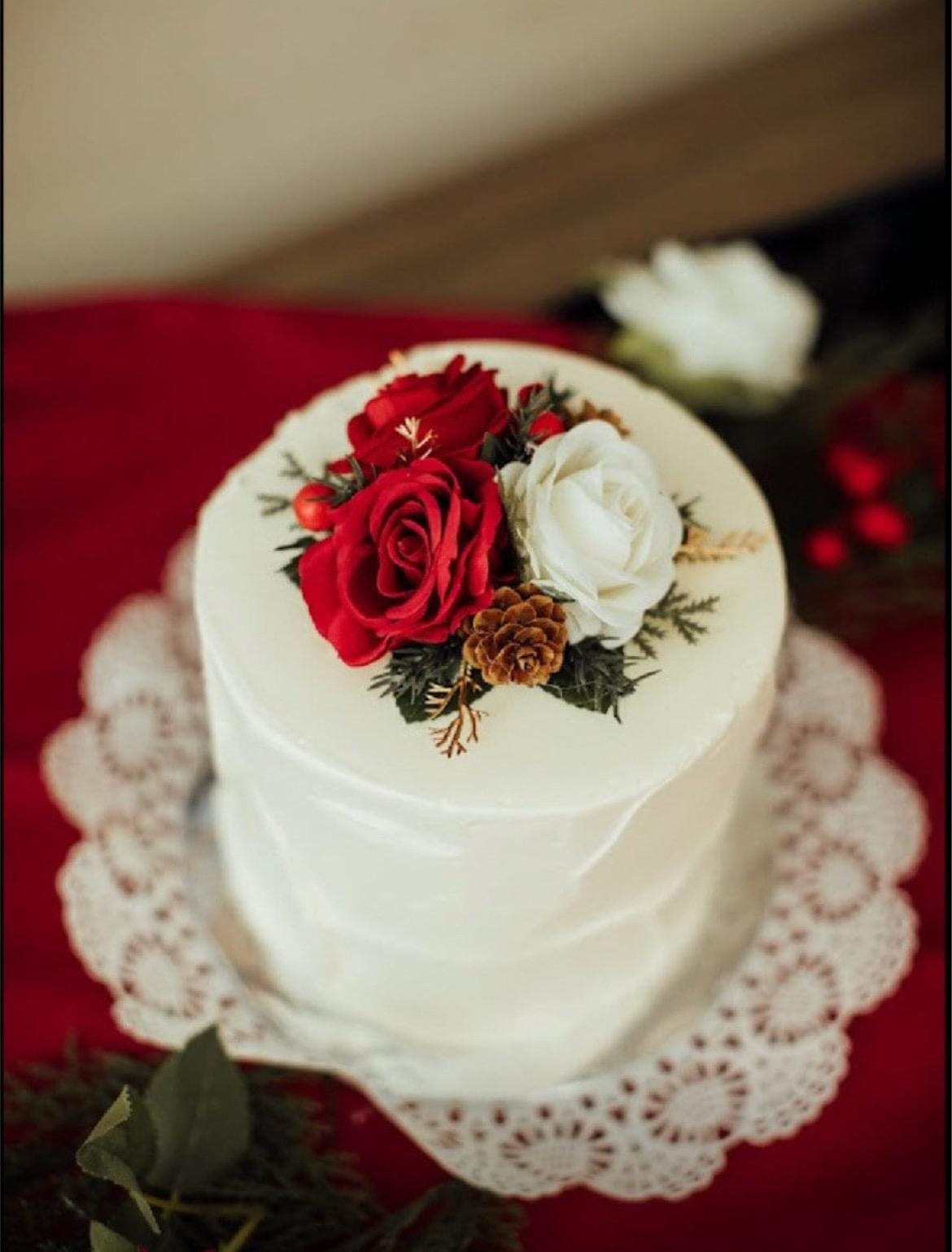 Wedding Christmas Bouquet Bridal Red White Rustic Bridesmaids Decor Gold Christmas Tree Winter Snow Pine Cone Red Berries Artificial