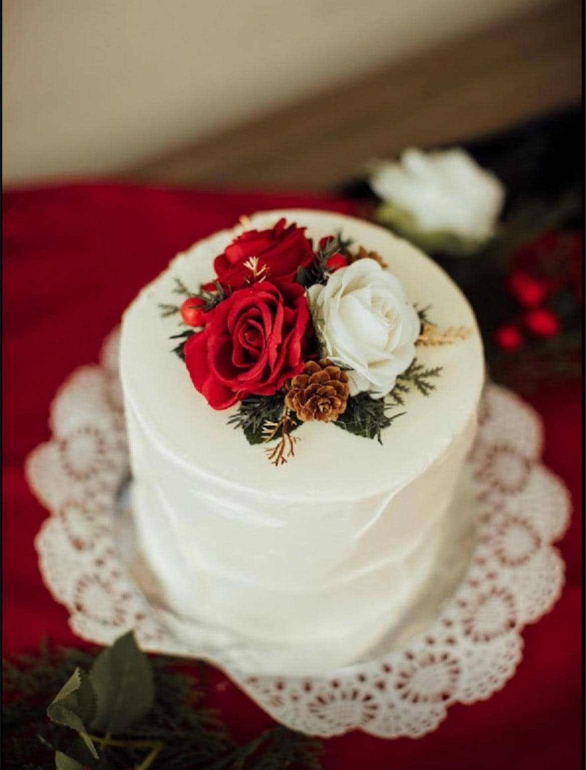 Wedding Christmas Bouquet Bridal Red White Rustic Bridesmaids Decor Gold Christmas Tree Winter Snow Pine Cone Red Berries Artificial