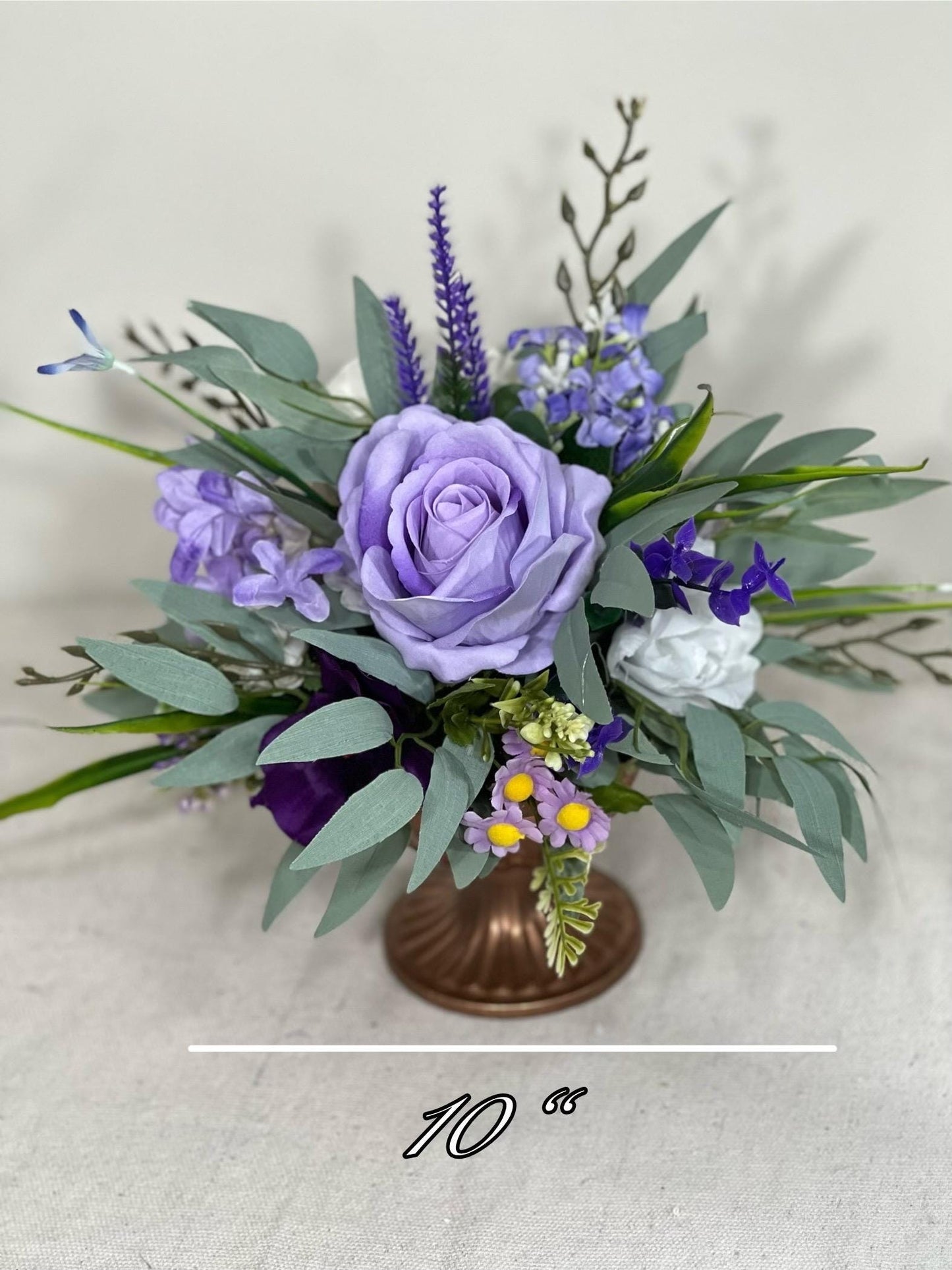 Purple Centerpiece White Lavender Table Flower Ball Decoration Blue Table Centerpiece Barrel Plum Whiskey Ivory Purple Arrangement