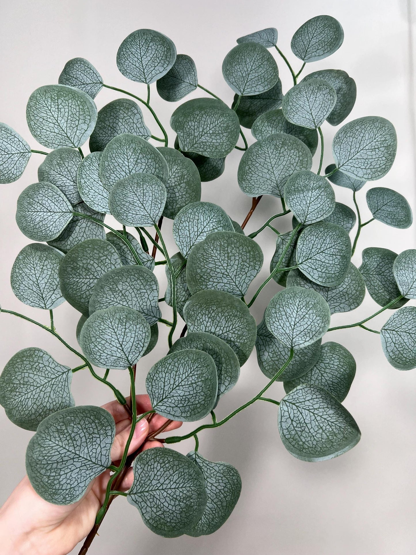 Round Artificial Eucalyptus Branch Sage Greenery Eucalyptus Stems Leaves Décor Wedding Sage Greenery Faux Eucalyptus Craft Supplies Wedding