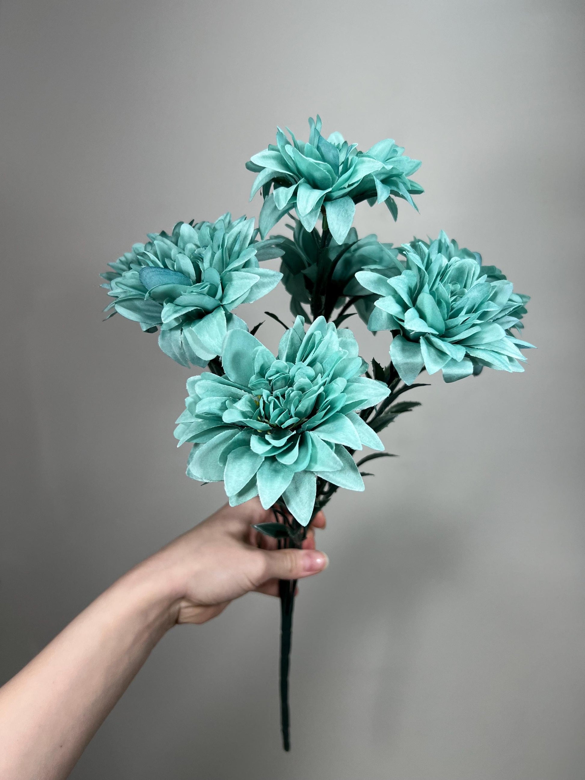 Teal Flowers 1 Bunch Artificial Wedding Teal Flower Heads with Stems Turquoise Flowets Silk Head Dahlia Teal Blue Flowers Wedding DIY
