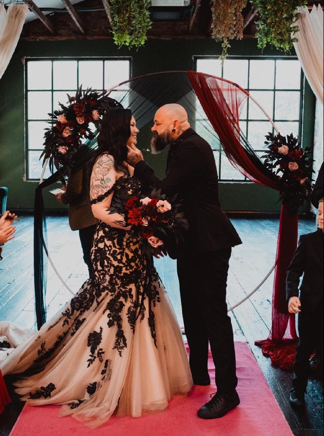 Black Bouquet Wedding Burgundy Bridal Bouquet Gothic Dusty Rose Halloween Bouquet Black Bridesmaids Bouquet Black Burgundy Artificial Flower