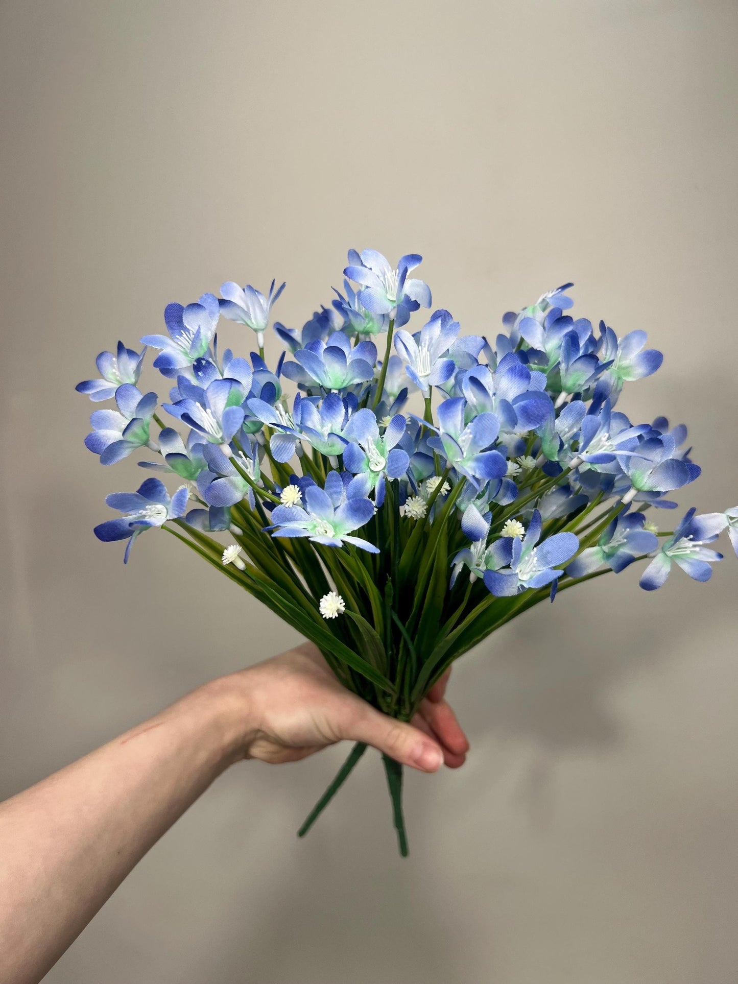 Blue Flowers 1 Bunch Artificial Wedding Blue Flower with Stems Light Blue Flowers Silk Artificial Blue Blossoms Flowers Wild Blue Delphinium