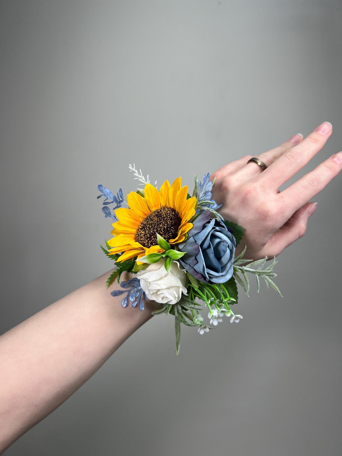 Sunflower Corsage Wedding Dusty Blue Sunflower Wrist Corsage Mom Yellow Sunflower Corsages Blue Sunflower Fall Baby Breath White Corsage