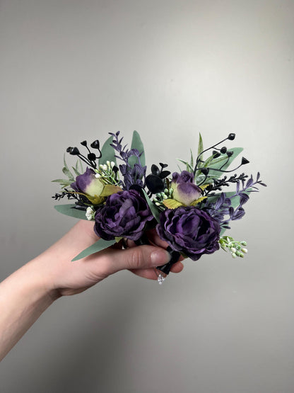 Plum Boutonnière Wedding Dark Purple Black Boutonniere Groom Black Plum Boutonnière Groomsmen Dark Purple Black Boutonniere Sage Green