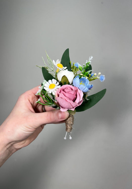 Wild Flowers Boutonniere Wedding Pink Boutonniere Groom Blue Camomile Boutonnière Groomsmen Pink Blue White Boutonnière Miltocolor