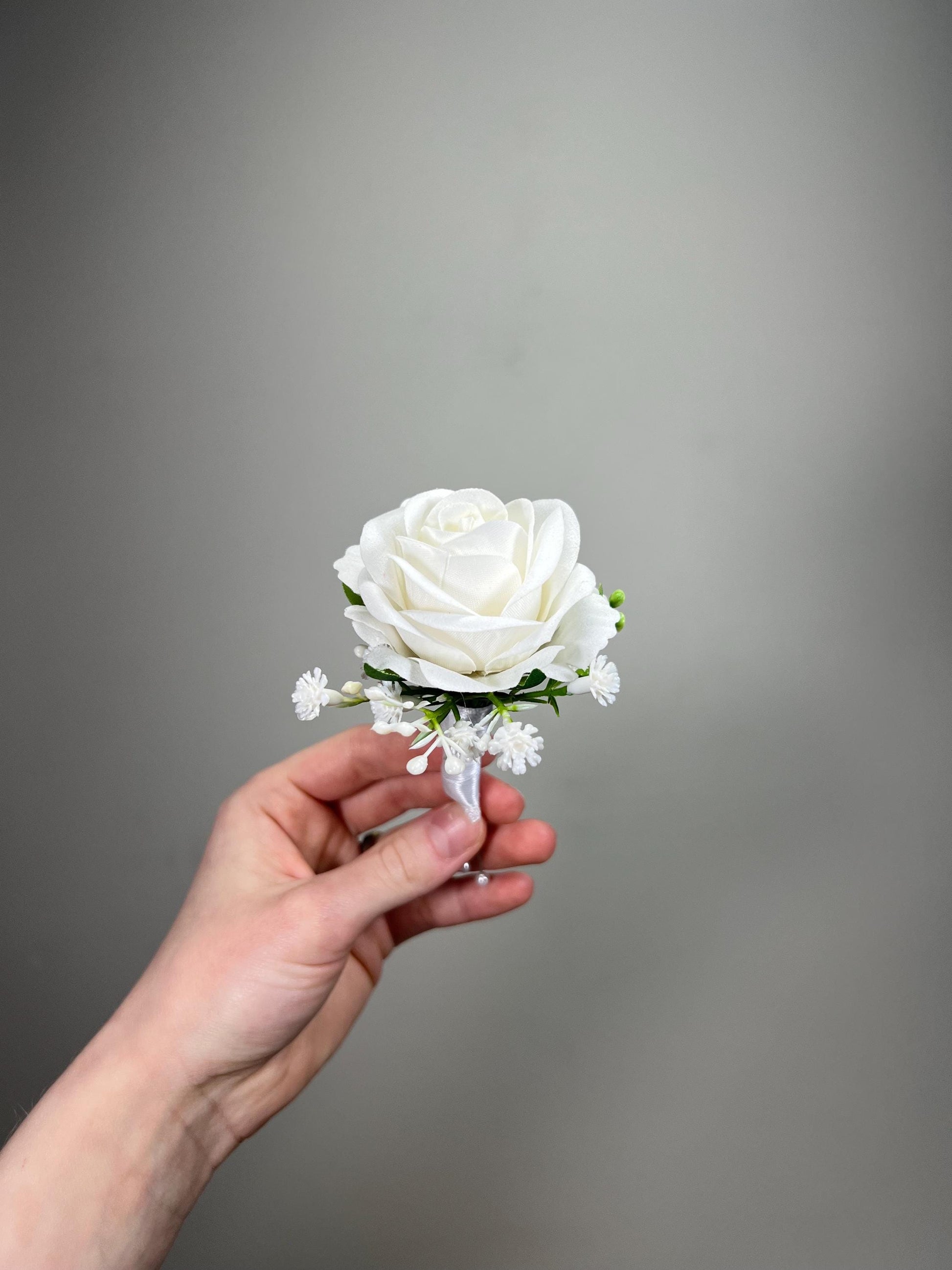 White Rose Boutonniere Wedding Baby Breath Boutonniere Gypsophila Button Hole Boutonniere Groom White Boutonniere Groomsmen Prom Boutonniere