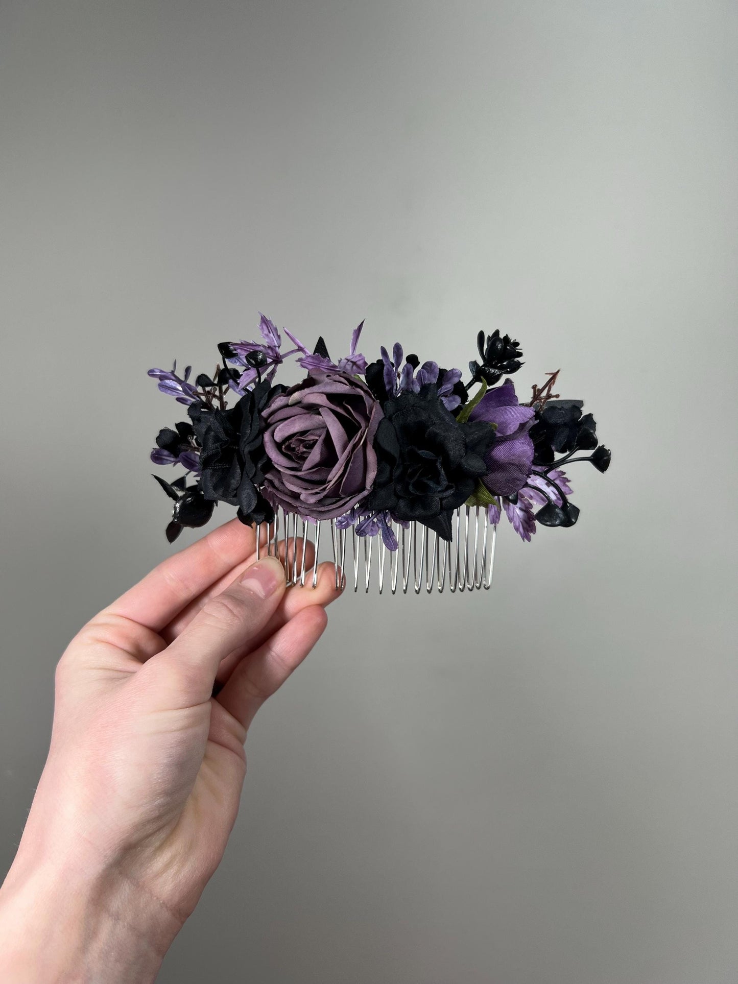 Black Purple Hair Comb, Gothic Bridal Hair Piece, Dark Plum Wedding Hair Accessory, Floral Hair Comb, Elegant Gothic Wedding Headpiece