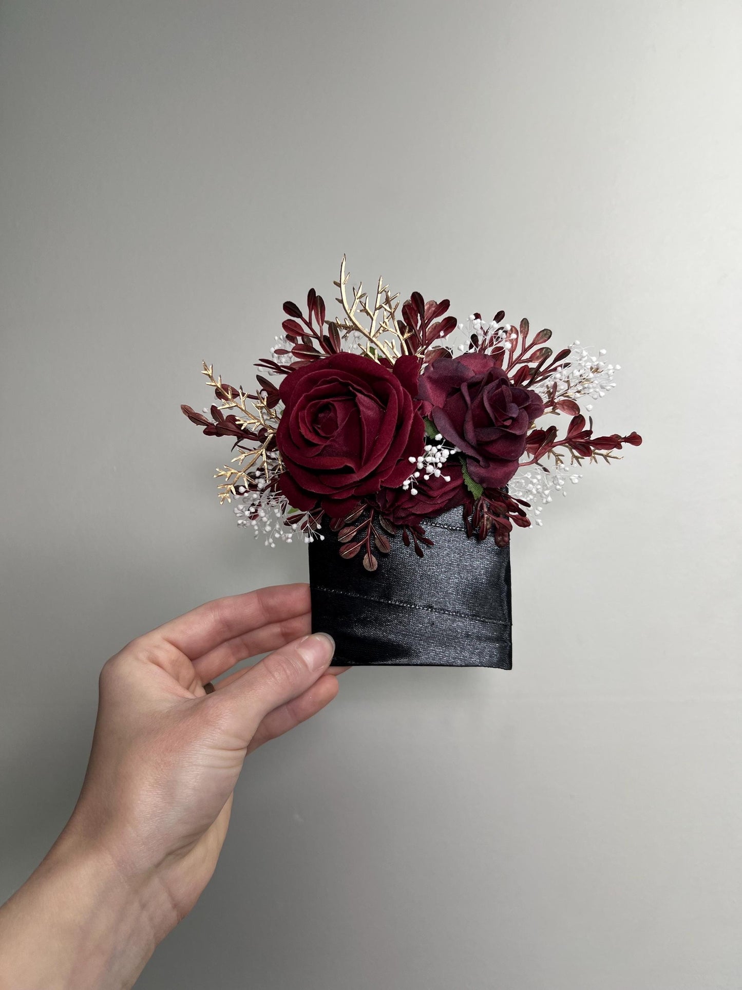 Burgundy Corsage Wedding Wrist Corsage Burgundy Rose Corsage Gold Bridesmaids Baby Breath Corsage Wine Red Prom Maroon Rose Artificial