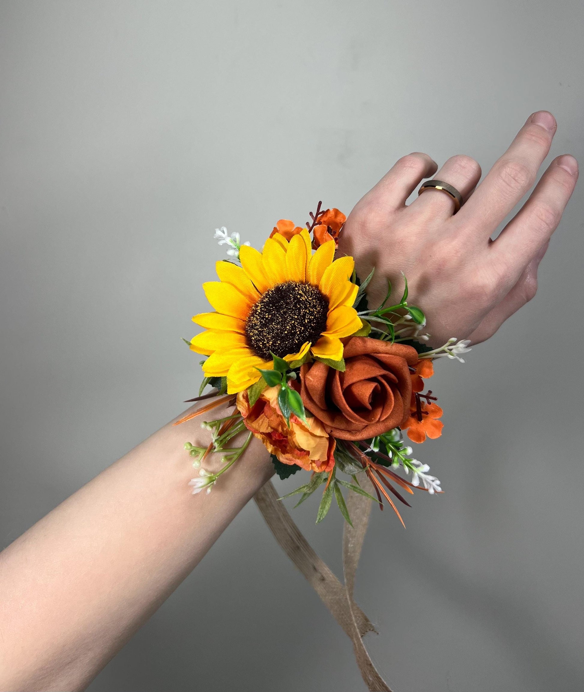 Sunflower Corsage Wedding Wrist Corsage Sunflower Burnt Orange Bridesmaids Corsage Terracotta Sunflowers Fall Corsage Artifitical Flower