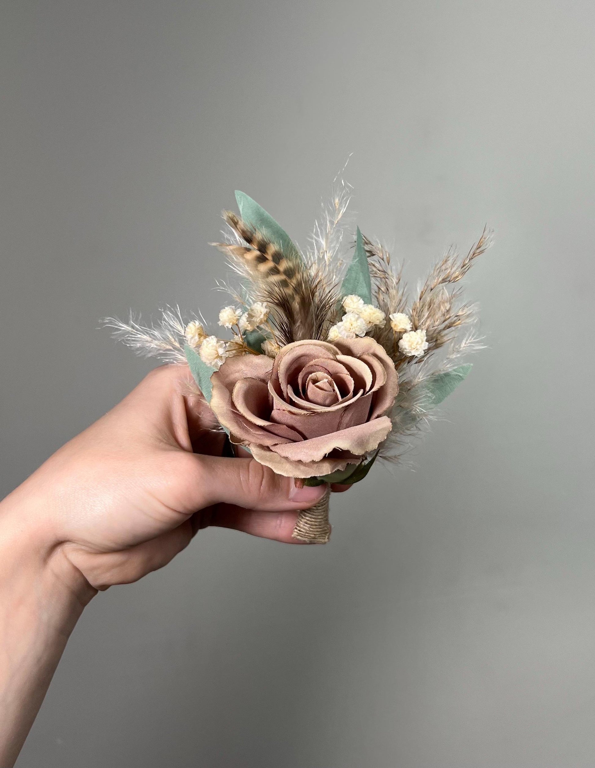Brown Boutonniere Wedding Taupe Groom Boutonnières Boho Brown Feathers Boutonniere Groomsmen Taupe Baby Breath Pampas Grass Artificial