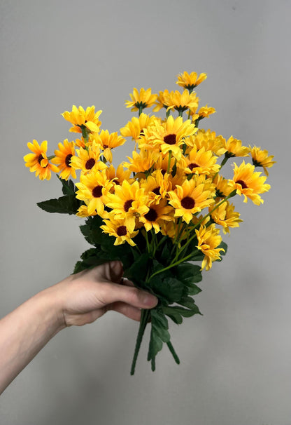 Sunflower Bunch Artificial Wedding Yellow Sunflowers with Stems Silk Flowers Heads Sunflower Fall Flower Faux Craft Supplies Sunflower DIY