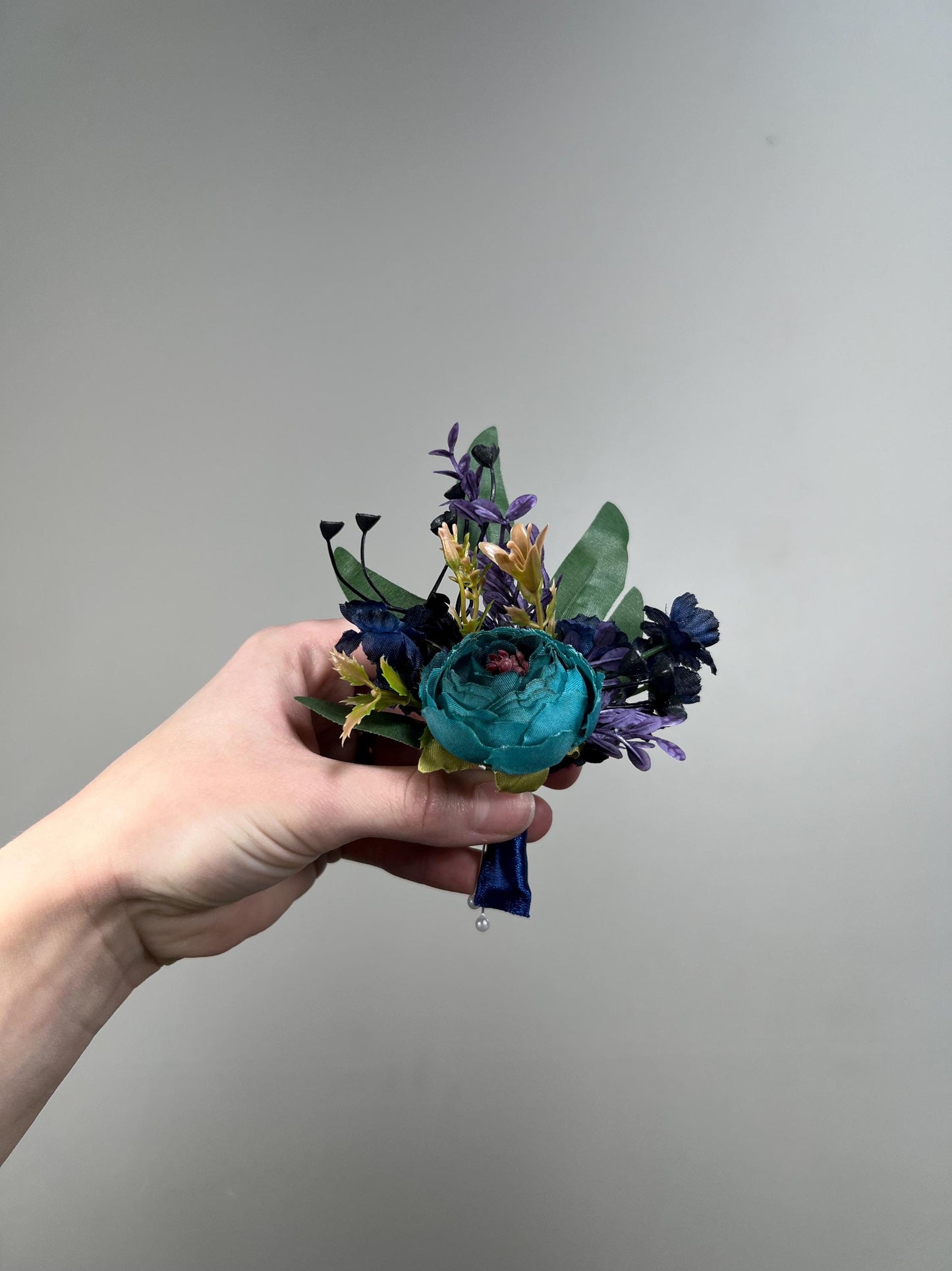 Teal Boutonniere Wedding Jewel Tome Boutonniere Groom Dark Teal Purple Navy Blue Boutonniere Groomsmen Teal Blue Boutonnière Artiticial