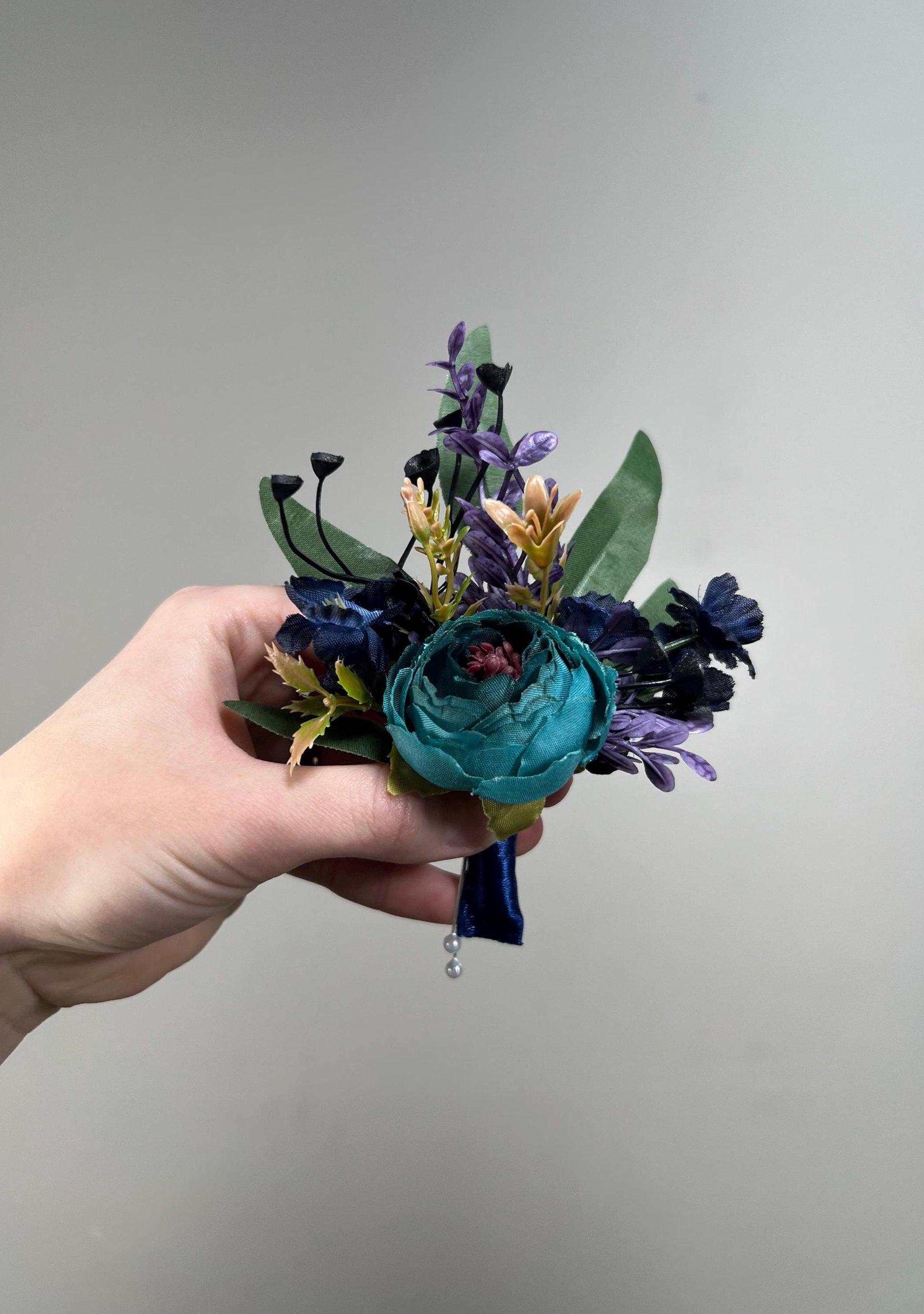 Teal Boutonniere Wedding Jewel Tome Boutonniere Groom Dark Teal Purple Navy Blue Boutonniere Groomsmen Teal Blue Boutonnière Artiticial