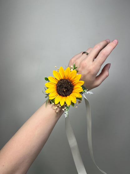 Sunflower Corsage Wedding Wrist Corsage Sunflower Bridesmaids Corsage Baby Breath Sunflowers Fall Corsage Artifitical Flower