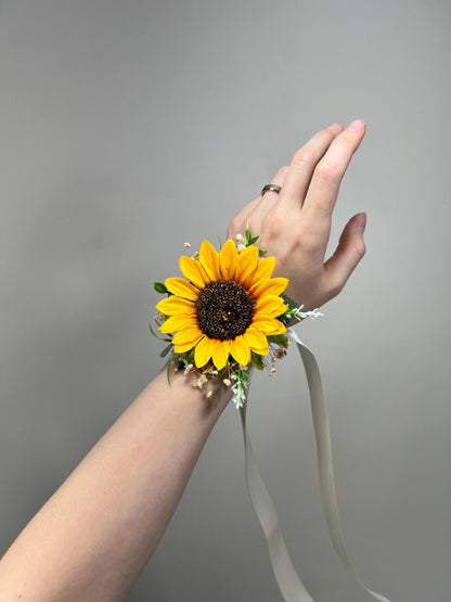Sunflower Corsage Wedding Wrist Corsage Sunflower Bridesmaids Corsage Baby Breath Sunflowers Fall Corsage Artifitical Flower