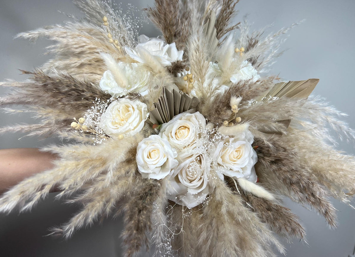 White Bouquet Wedding Boho Bridal Pampas Grass Bouquet White Bridesmaids Ivory Beige Bouquet Palm Leaves Baby Breath Artificial Flowers