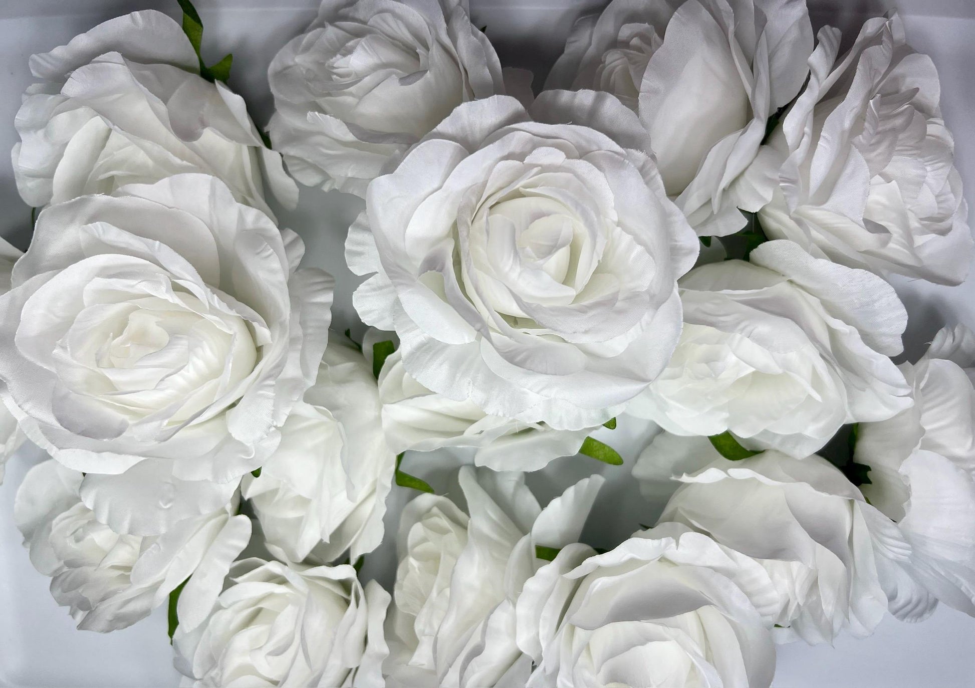 White Rose Flower Heads Wedding Pure White Rose Artificial Snow White Silk Roses White Home Decor Off-White Roses Wedding DIY Craft Flowers
