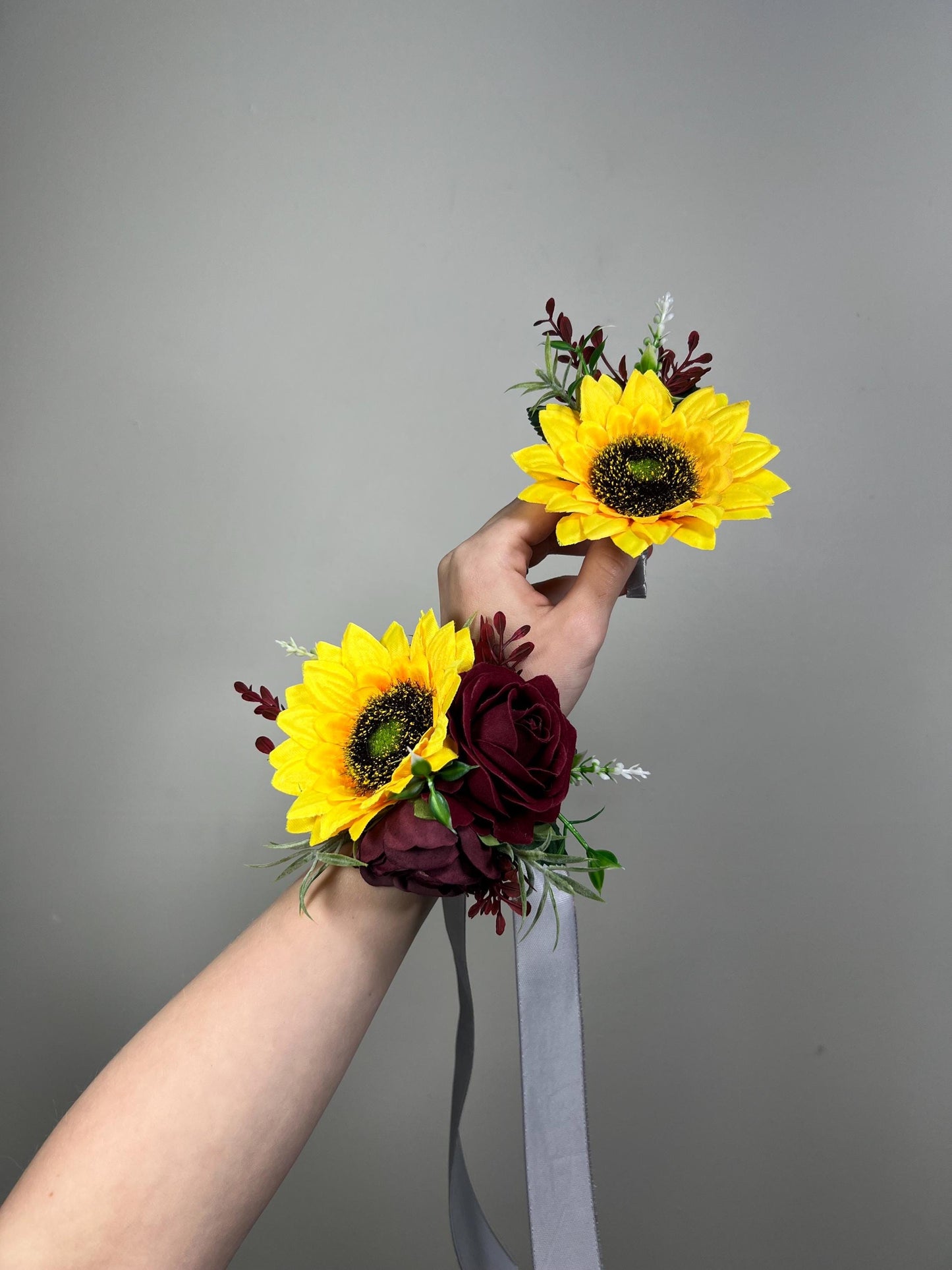 Sunflower Corsage Burgundy Wedding Sunflowers Wrist Corsage Maroon Sunflower Baby Breath Corsage Bridesmaids Wine Red Sunflower Prom Corsage
