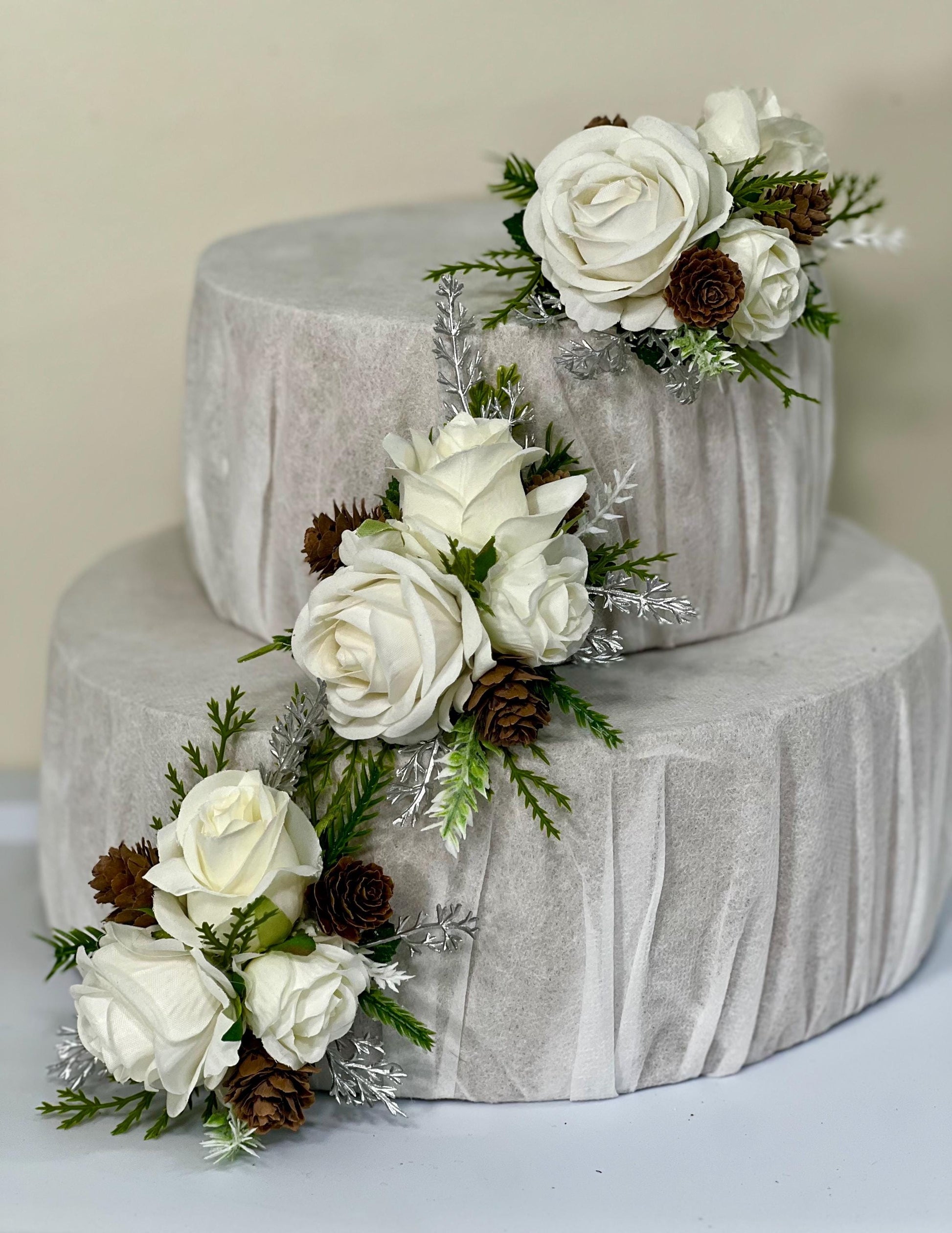 Christmas Cake Decor Wedding White Cake Flower Topper Pine Cone Winter Cake Decoration Silver Christmas White Pine Arrificial Flowers