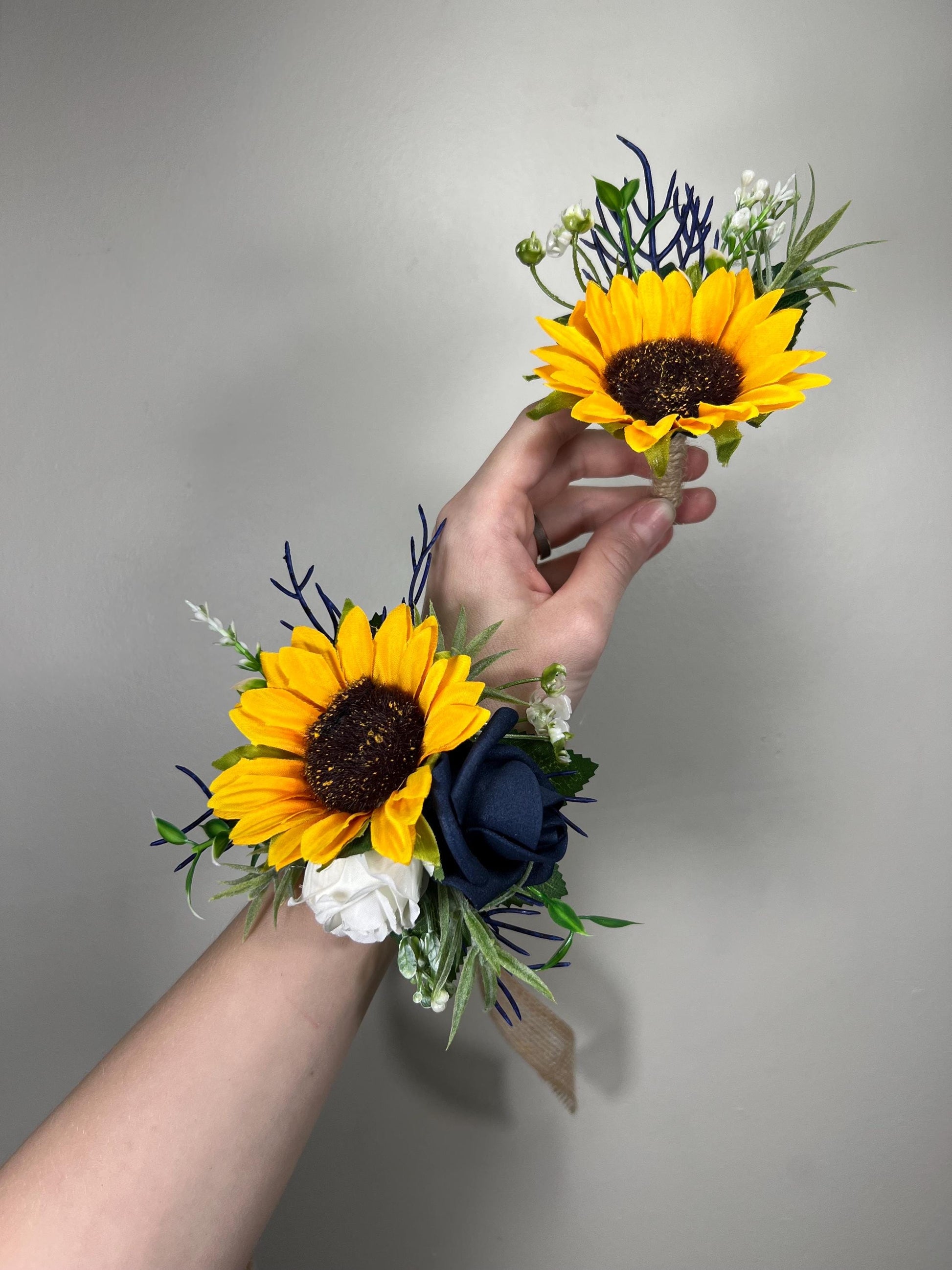 Sunflowers Corsage Wedding Navy Blue Sunflower Corsage Wrist Bridesmaids Sunflowers Corsage Navy Blue Dark Corsage Fall Artificial Flowers