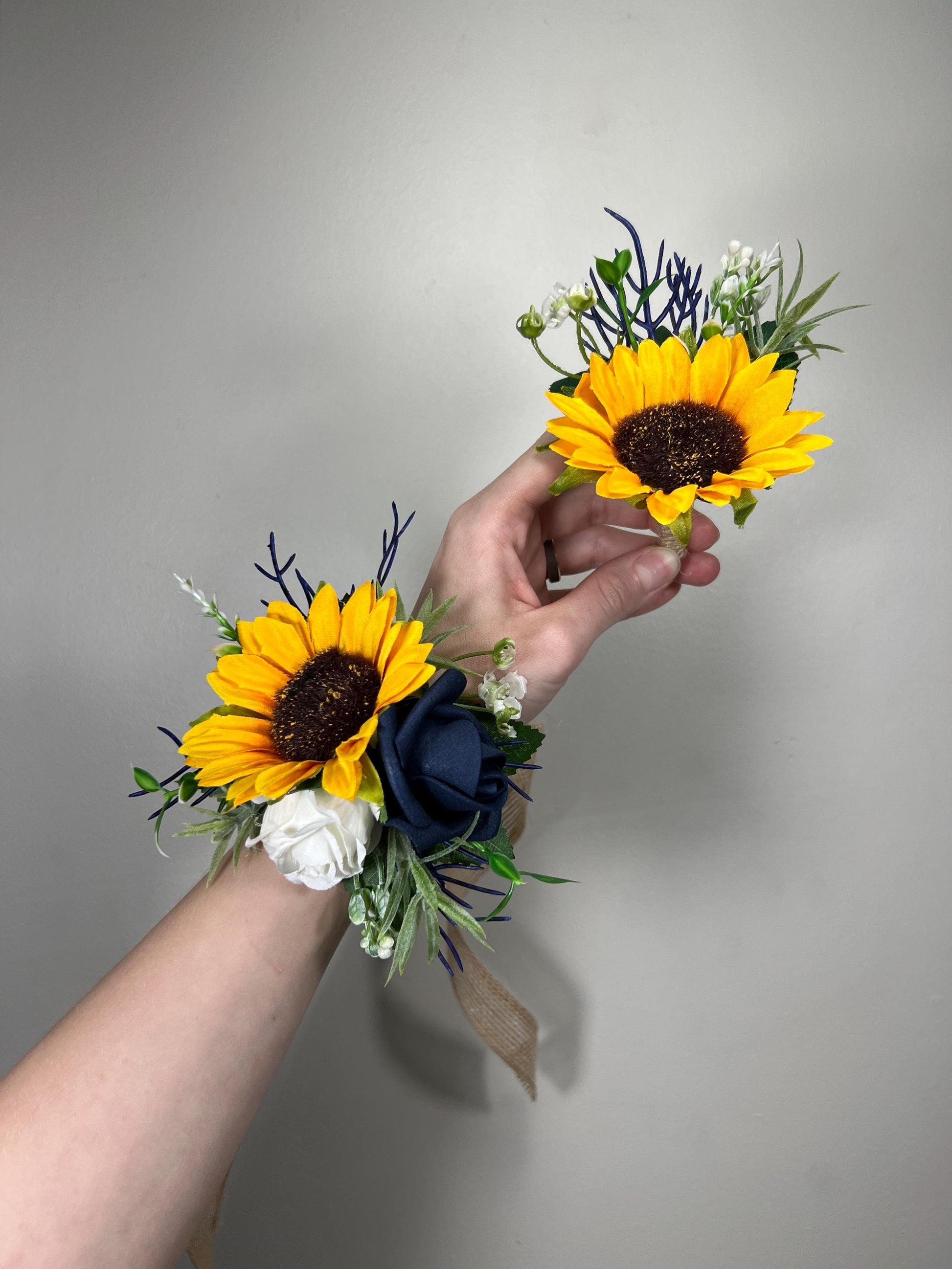 Sunflowers Corsage Wedding Navy Blue Sunflower Corsage Wrist Bridesmaids Sunflowers Corsage Navy Blue Dark Corsage Fall Artificial Flowers