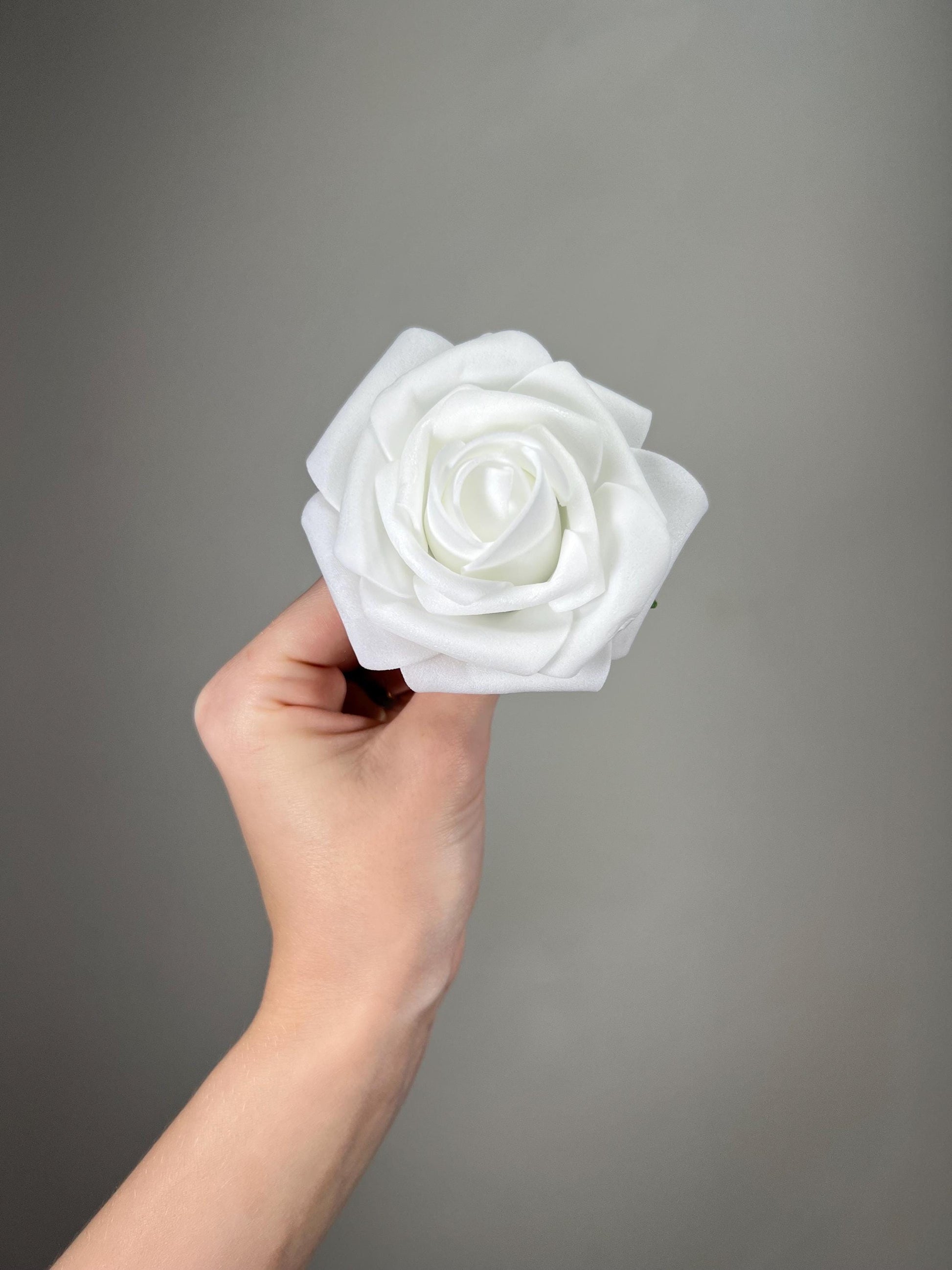 White Flower Artificial Wedding DIY Craft Supplies Pure White Rose Wedding True White Flower Head with Stem Fake Flowers White Rose Heads
