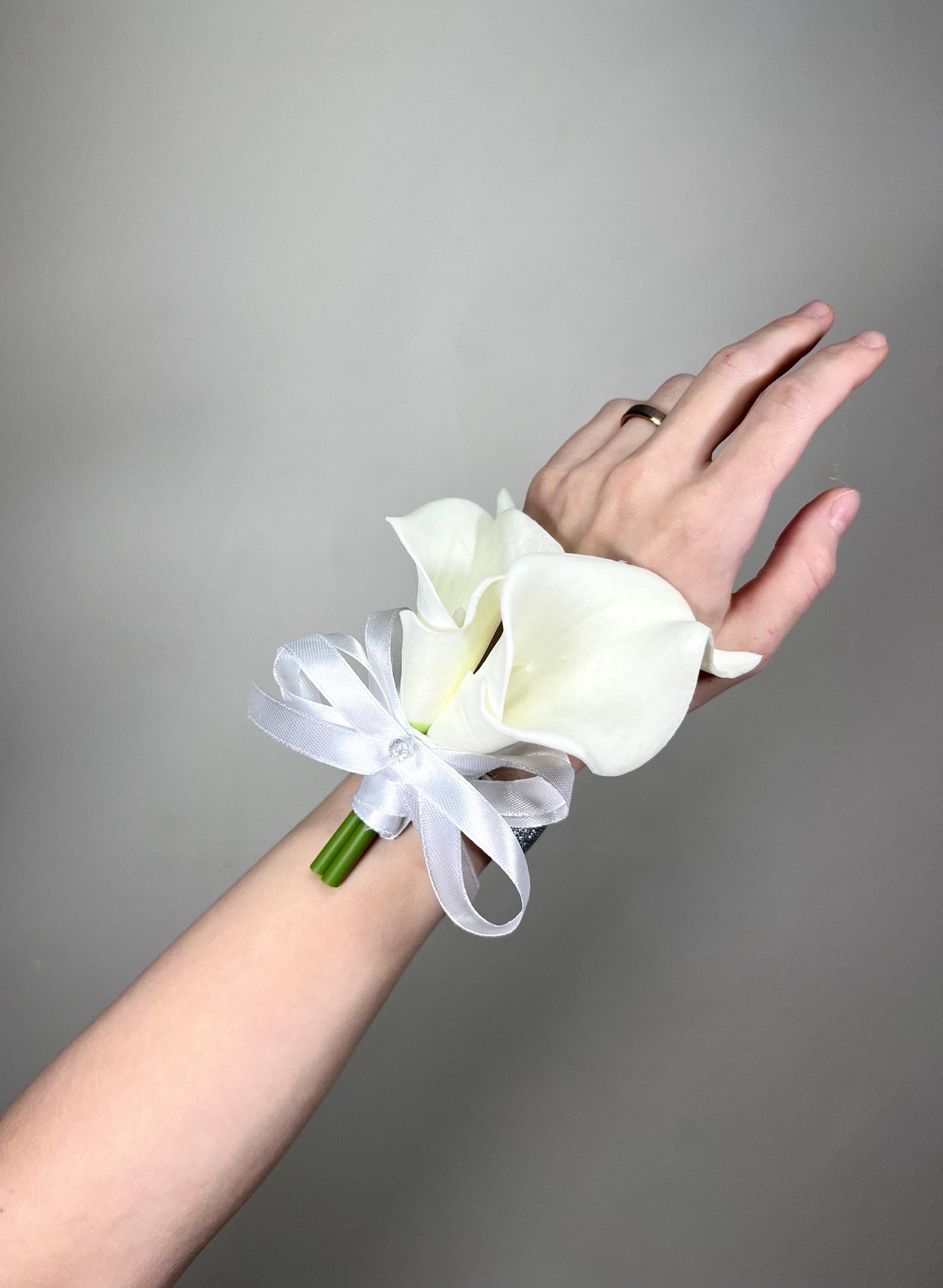 Calla Boutonniere Corsage White Wedding Wrist Bridesmaids Corsage Prom Ivory Calla Lily Baby Breath Real Touch Wristlet Artiticial Flower
