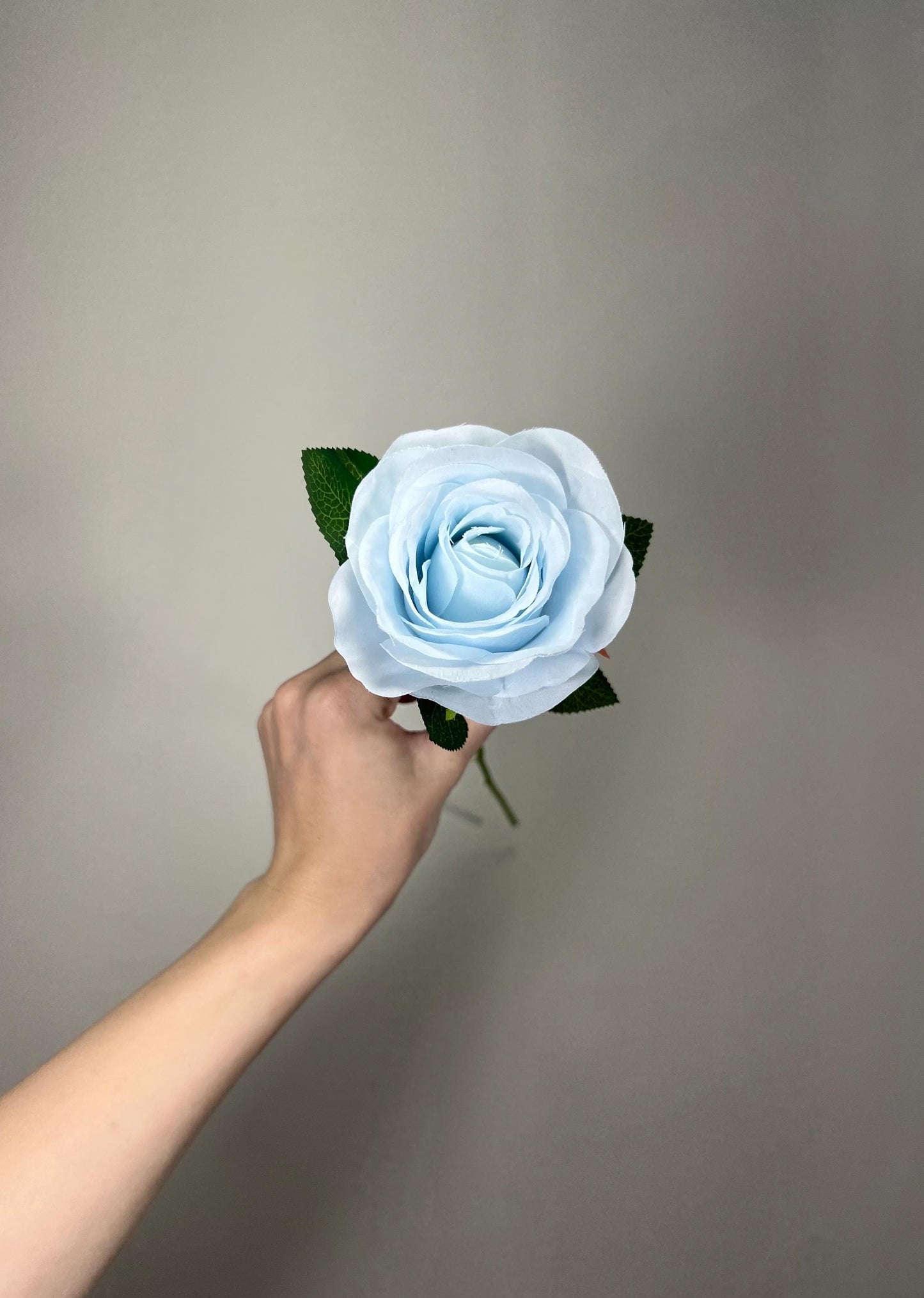 Light Blue Roses Artificial Flower Heads with Stem Dusty Blue Wedding Roses for Bouquet DIY Roses Real Touch Baby Blue Sky Supplies Flowers