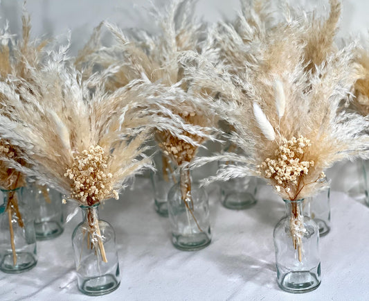 Centerpiece Boho Mini Wedding Dried Bouquet Eucalyptus Baby Breath Ivory Wedding Small Centerpiece Beige Pampas Grass Bunny Tails White
