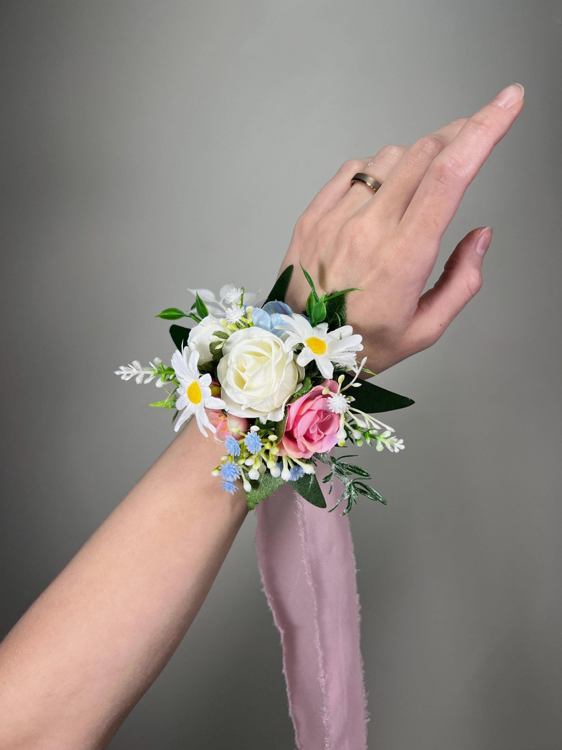 Wild Flowers Corsage Wedding White Blue Pink Wrist Mom Corsage Bridesmaids Daisy Sky Blue Dusty Rose Ivory Baby Breath Artiricial Rustic