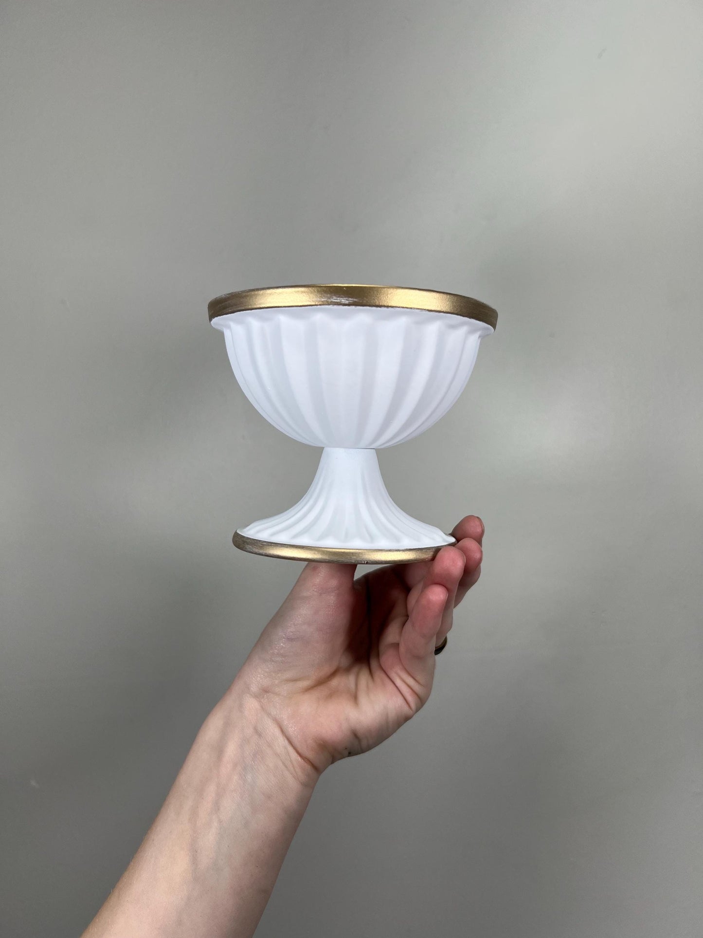 White Vase for Centerpiece Wedding Gold Vase Compote Metal Small Vase Flower Centerpiece Pedestal Vase Wedding Home Decor Gold Bowl Vase