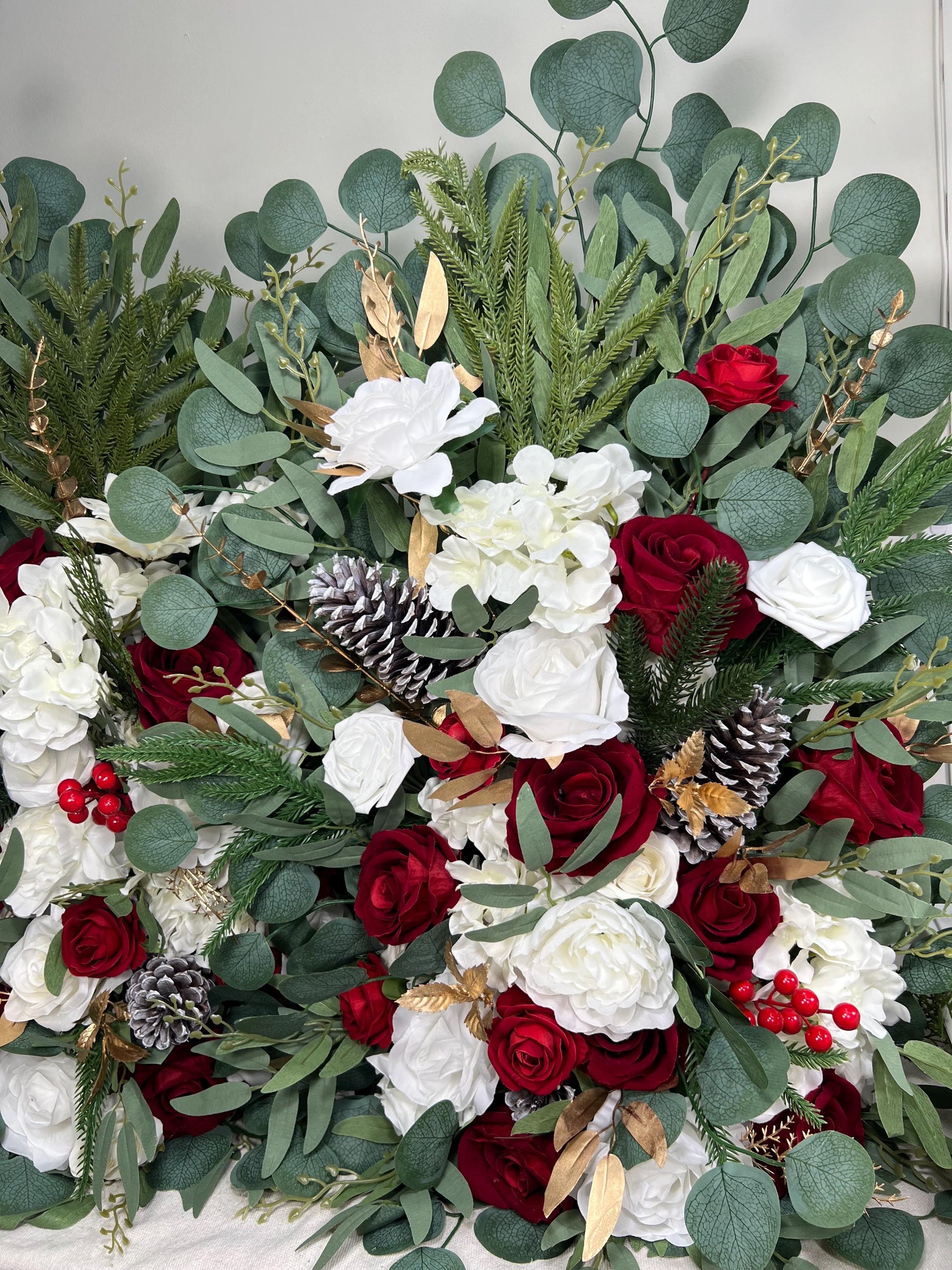 Christmas Aisle Marker White Red Wedding Ground Arch Arrangements Tree Pine Cone Gold Floor Decor Barrel Whiskey Ivory Dark Red Winter