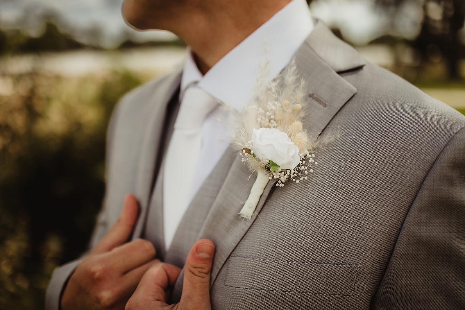 White Bouquet Wedding Boho Bridal Pampas Grass Bouquet White Bridesmaids Ivory Beige Bouquet Palm Leaves Baby Breath Artificial Flowers