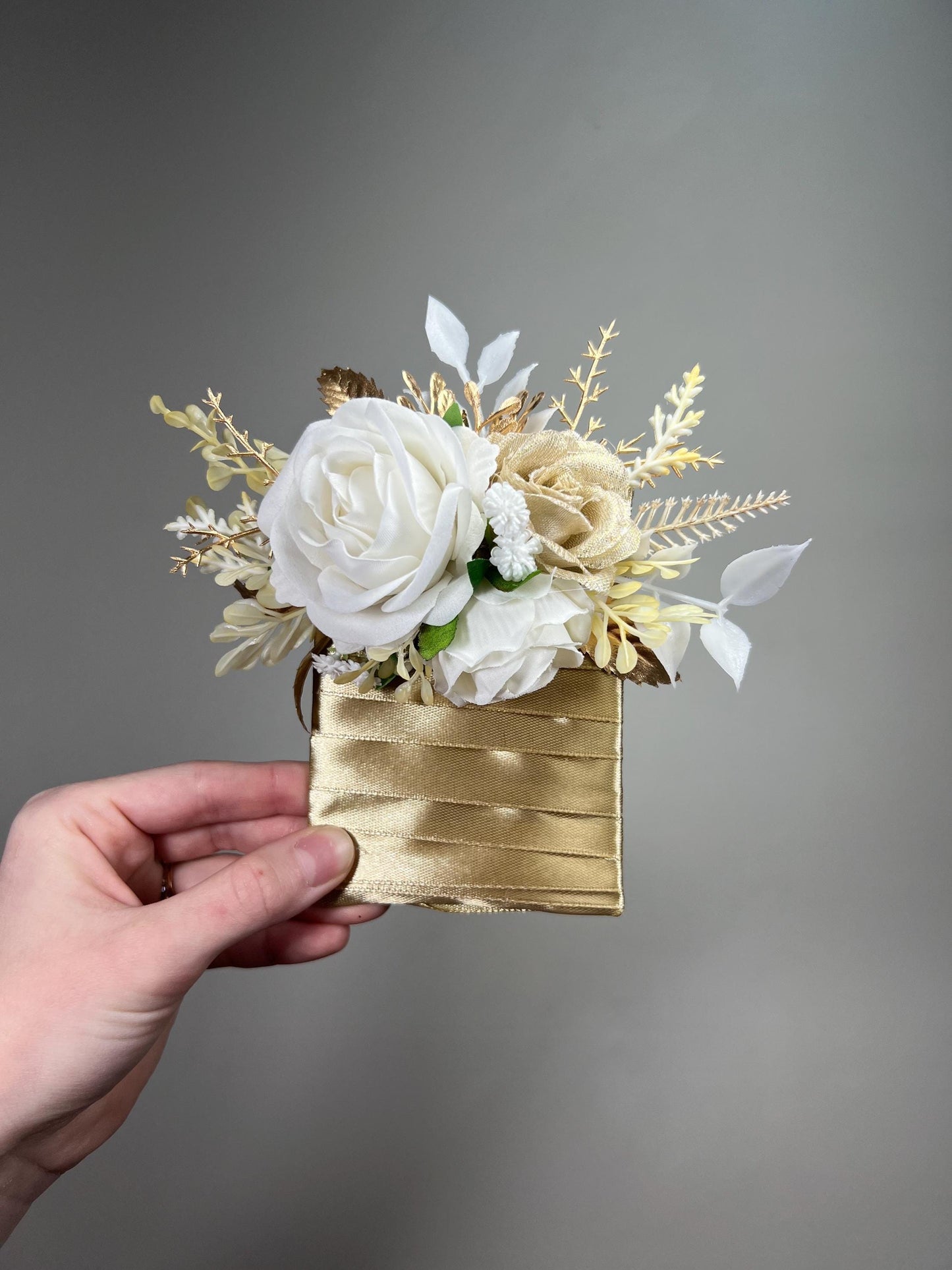 White Gold Boutonnière, Wedding Groom White Rose Boutonnière, Groomsmen Lapel Flowers Buttonhole Reddit