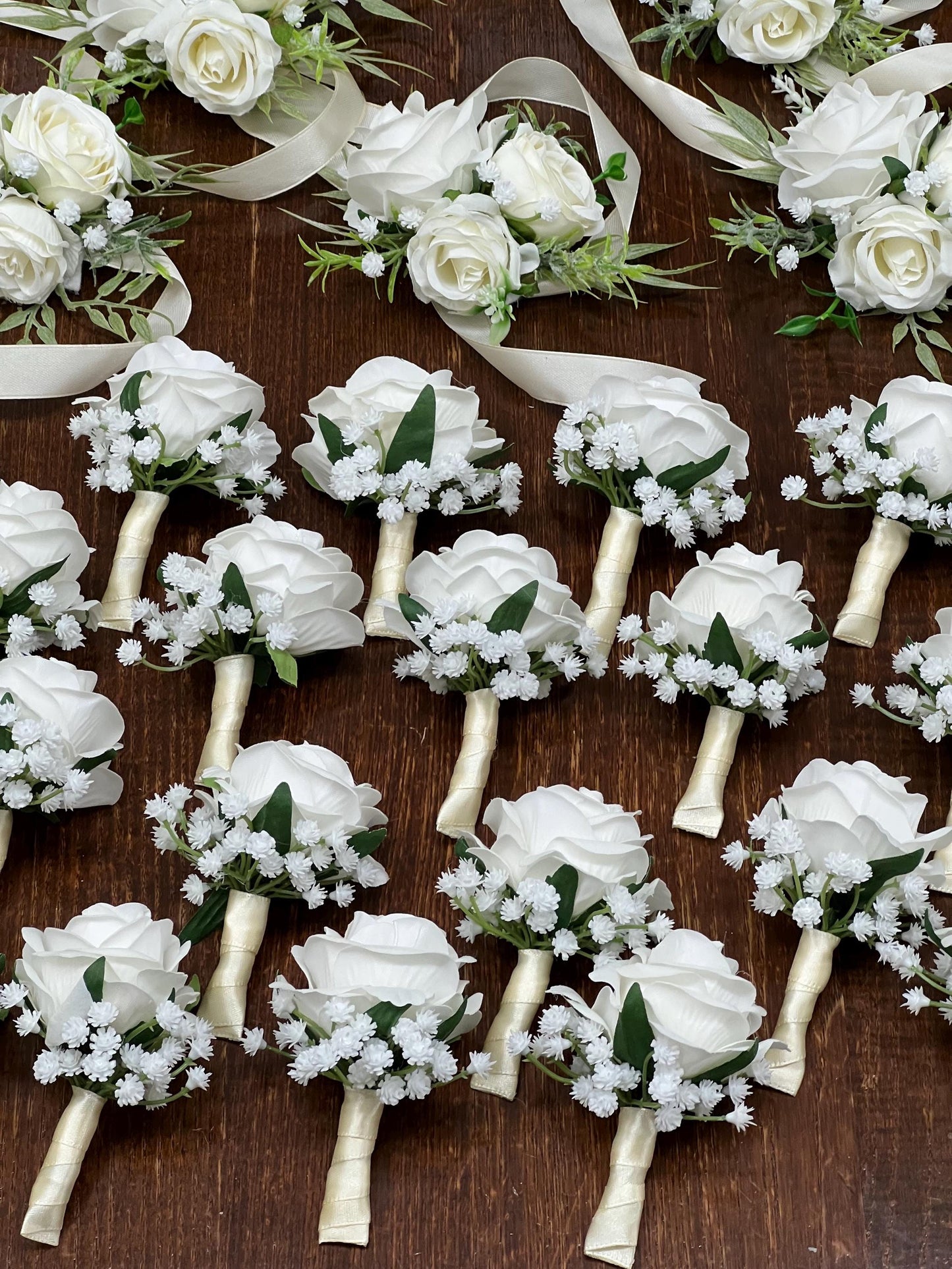 White Wedding Corsage Ivory Classic Wrist Pin-on Bridesmaids Prom Décor Mom Accessories Artificial Flower Baby's Breath DUP
