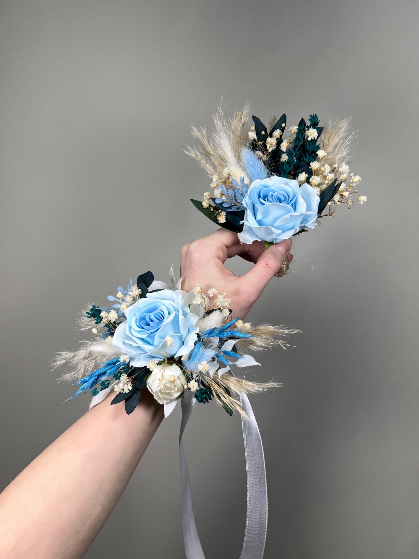 Blue Corsage Wedding Boho Eucalyptus Wrist Corsage Sky Blue Rose Bridesmaids Corsage Dusty Blue Baby Breath Prom Corsage Artificial Flowers