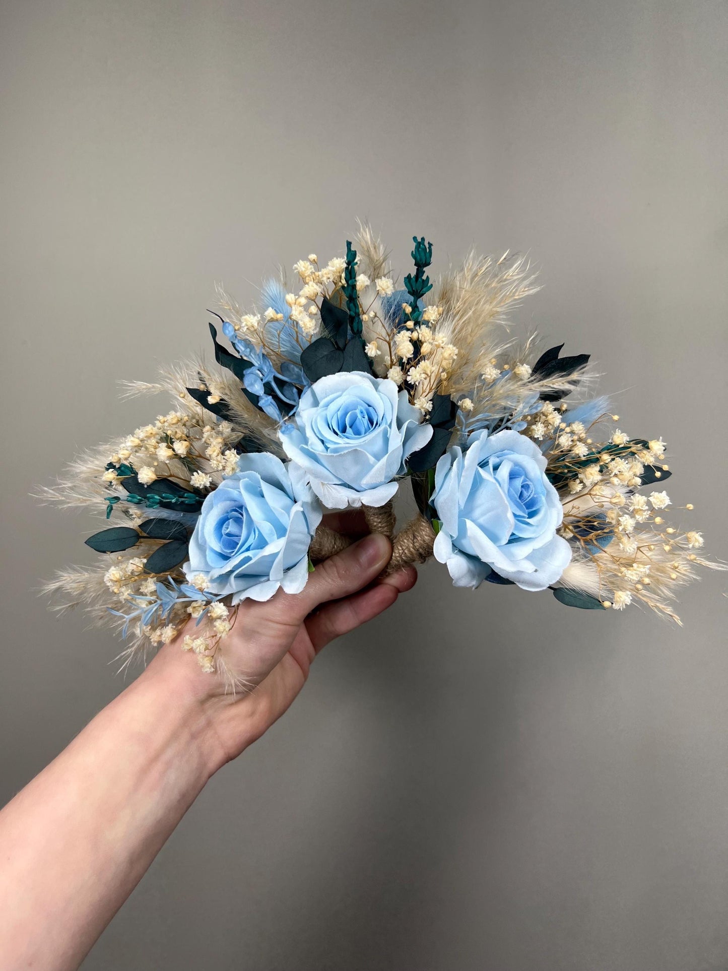 Blue Corsage Wedding Boho Eucalyptus Wrist Corsage Sky Blue Rose Bridesmaids Corsage Dusty Blue Baby Breath Prom Corsage Artificial Flowers
