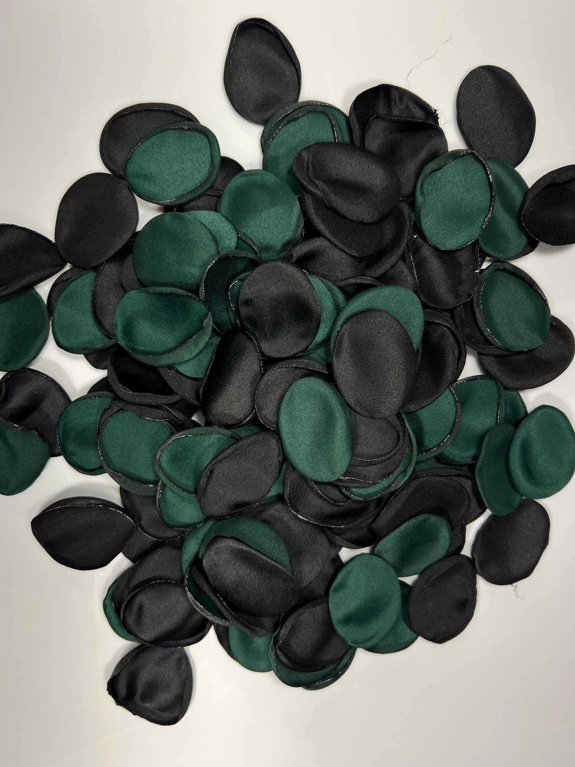 Black Dark Green Petals Silk Flower Wedding Gothic Emerald Green Black Rose Petals Ceremony Decor Dark Green Hunter Petals Aisle Decor