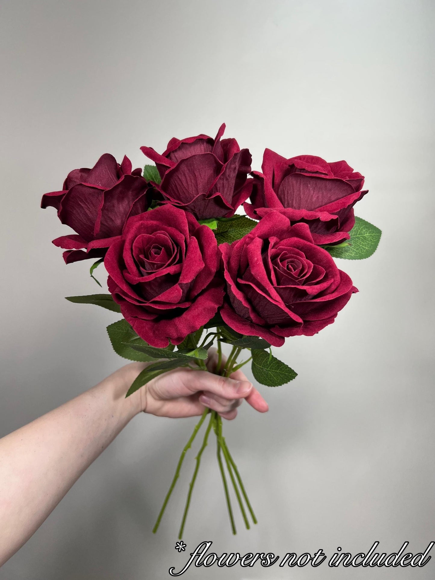 Realistic Artificial Flower Stem With Leaves 15” Natural Look Green Life-Like Wire Stem for DIY Roses & Bouquets Imitation Crafting Supply