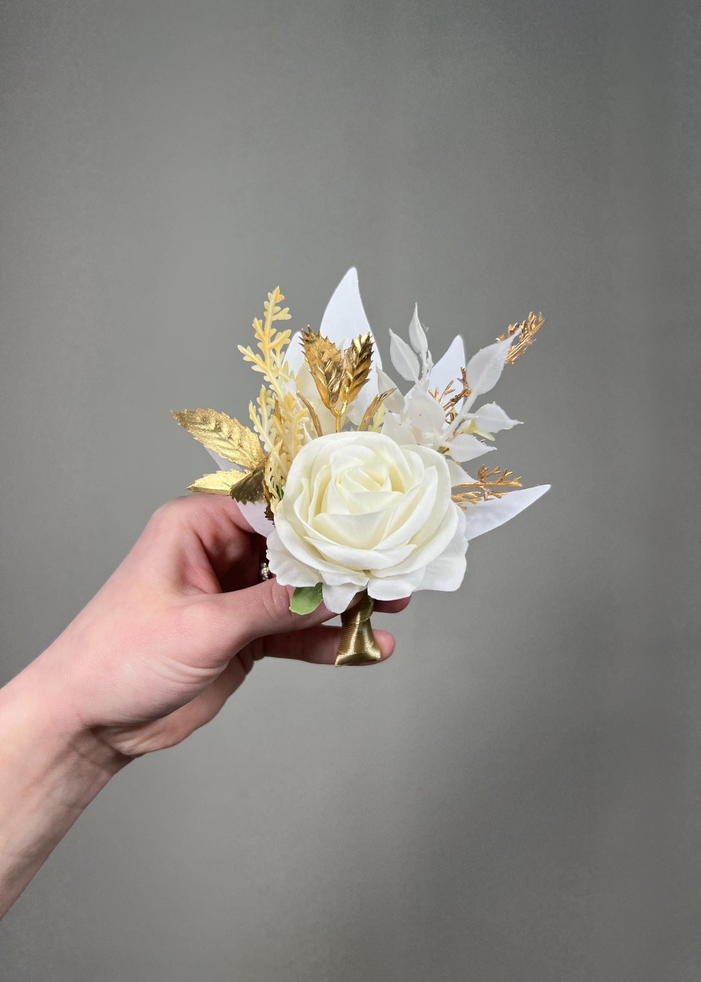 White Gold Boutonnière, Wedding Groom White Rose Boutonnière, Groomsmen Lapel Flowers Buttonhole